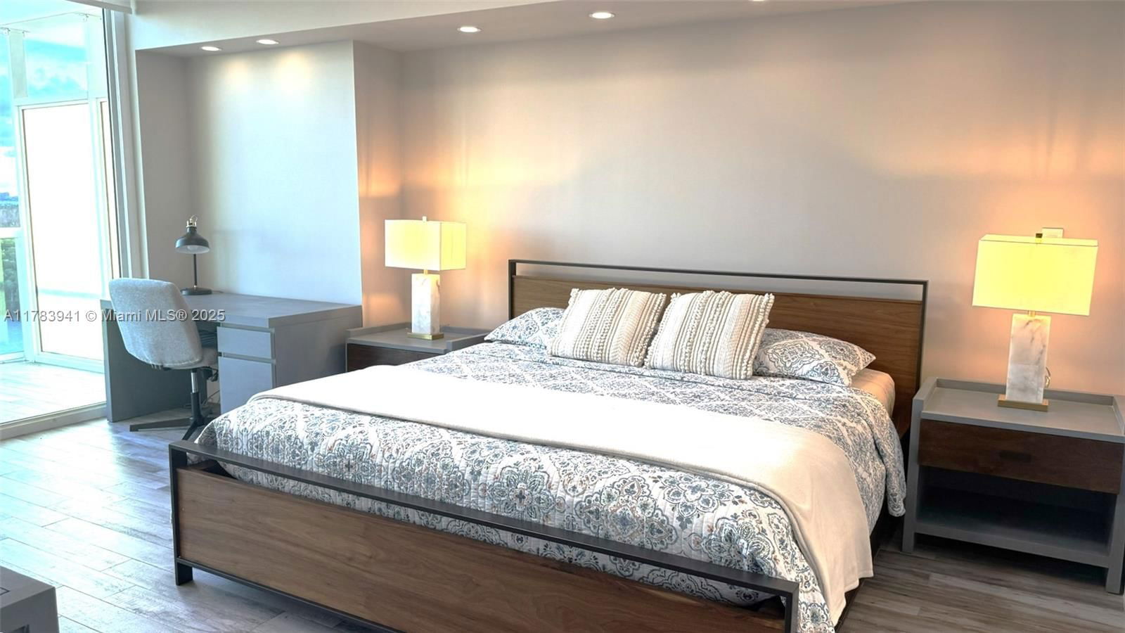 Real estate property located at 400 Sunny Isles Blvd #1702, Miami-dade, 400 Sunny Isles Condo Wes, Sunny Isles Beach, FL