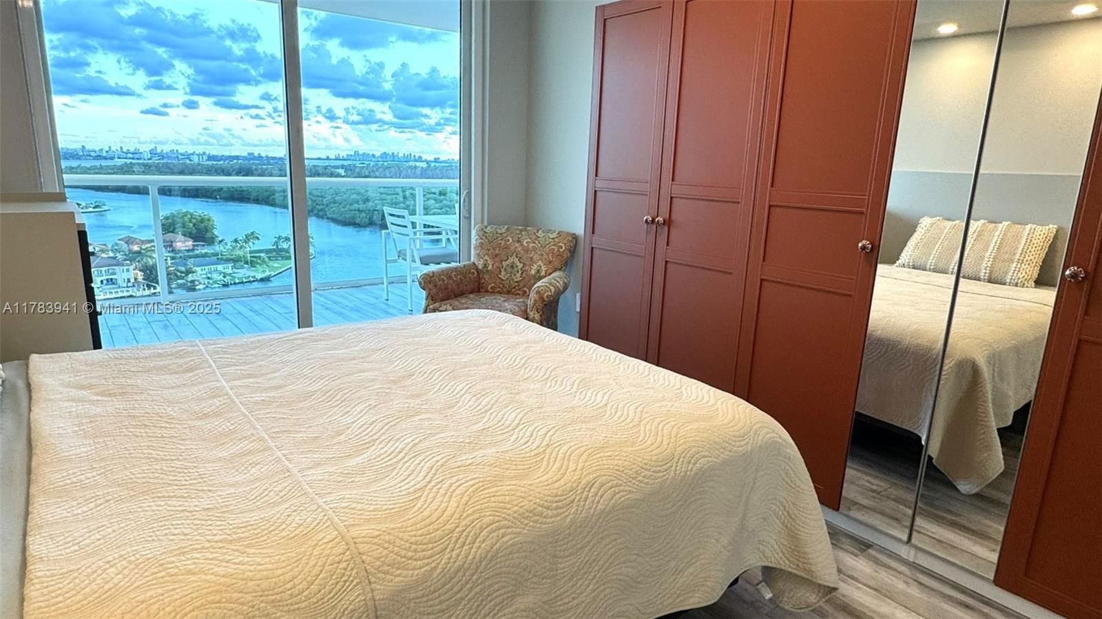 Real estate property located at 400 Sunny Isles Blvd #1702, Miami-dade, 400 Sunny Isles Condo Wes, Sunny Isles Beach, FL
