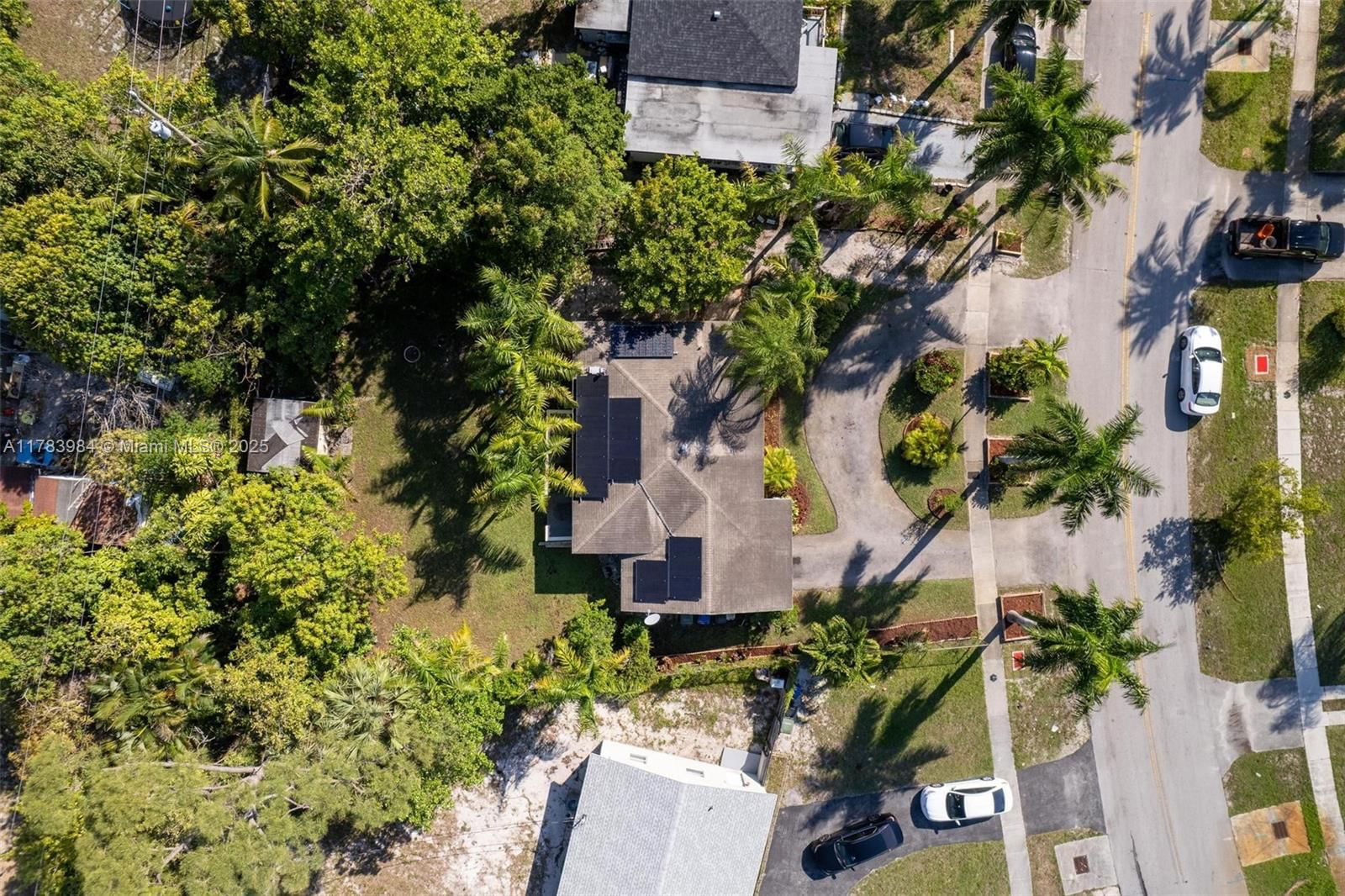 Real estate property located at 810 Arizona Ave, Broward, Melrose Park Section 3, Fort Lauderdale, FL