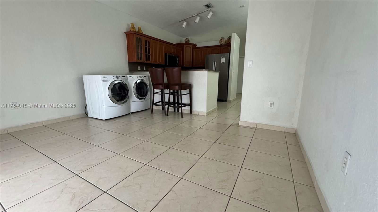 Real estate property located at 7733 200th St, Miami-dade, North Palm Estates Homes, Hialeah, FL