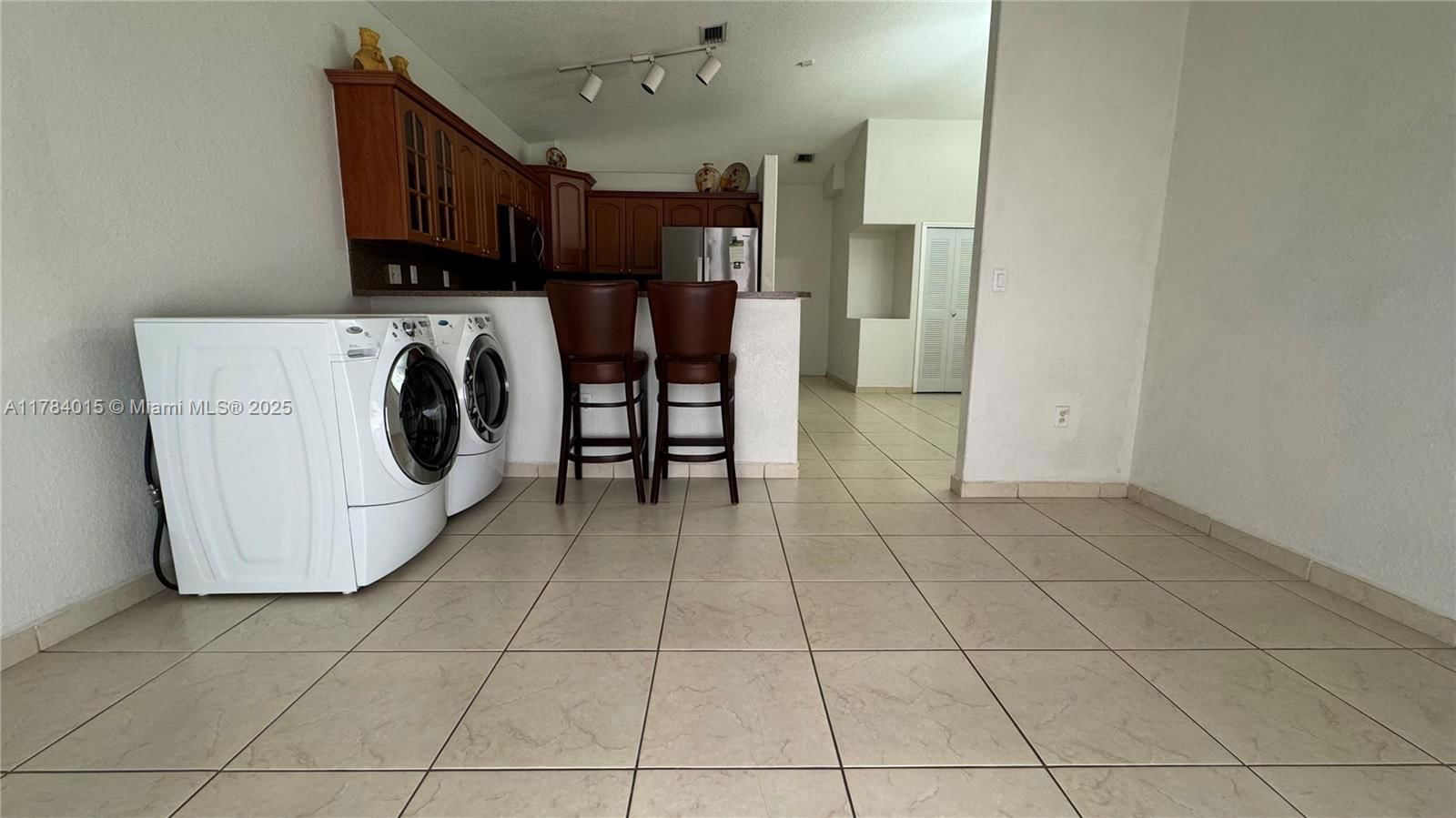 Real estate property located at 7733 200th St, Miami-dade, North Palm Estates Homes, Hialeah, FL