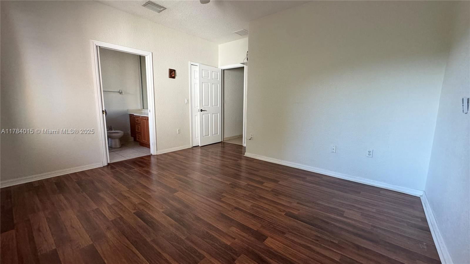Real estate property located at 7733 200th St, Miami-dade, North Palm Estates Homes, Hialeah, FL