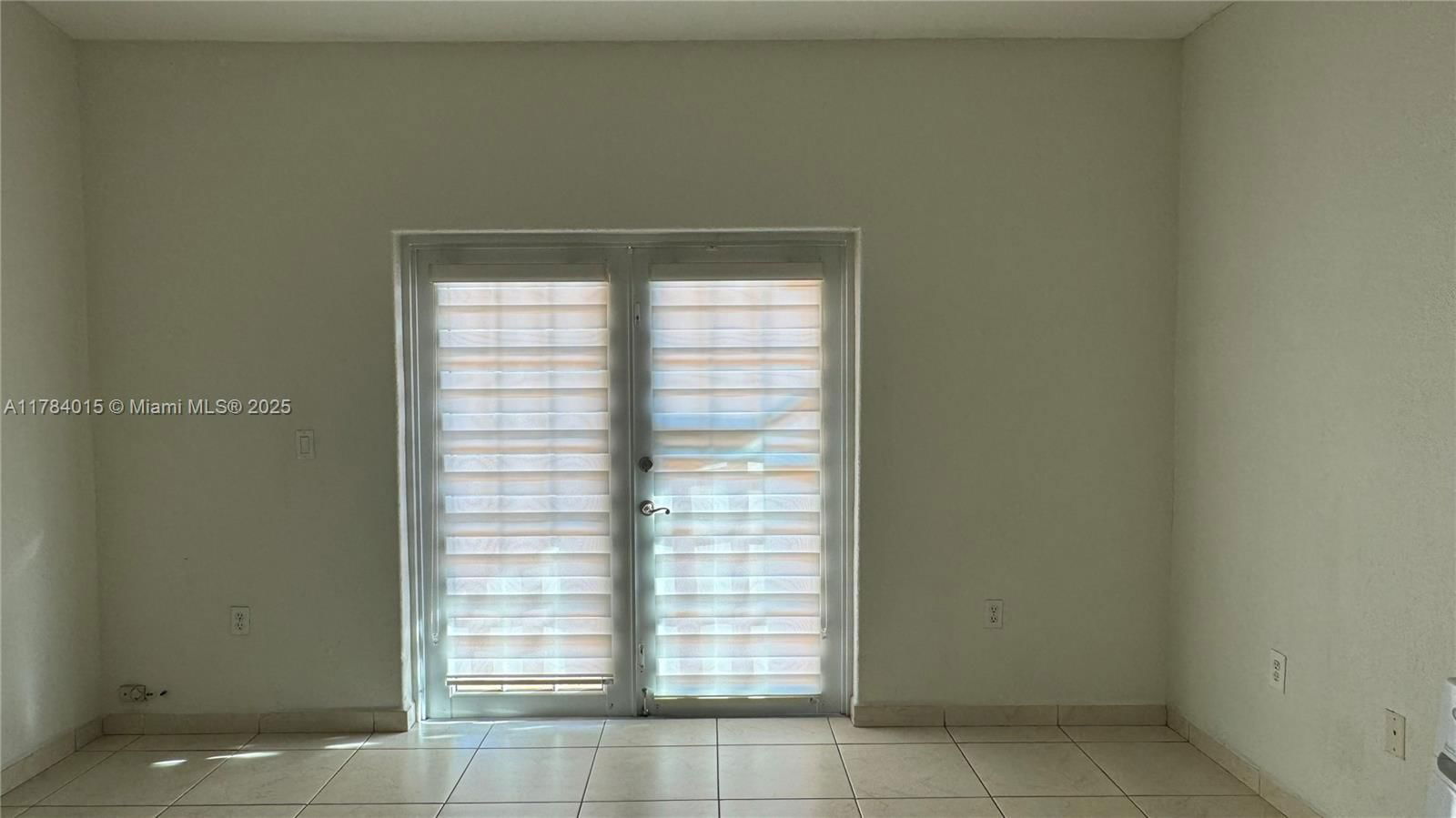 Real estate property located at 7733 200th St, Miami-dade, North Palm Estates Homes, Hialeah, FL