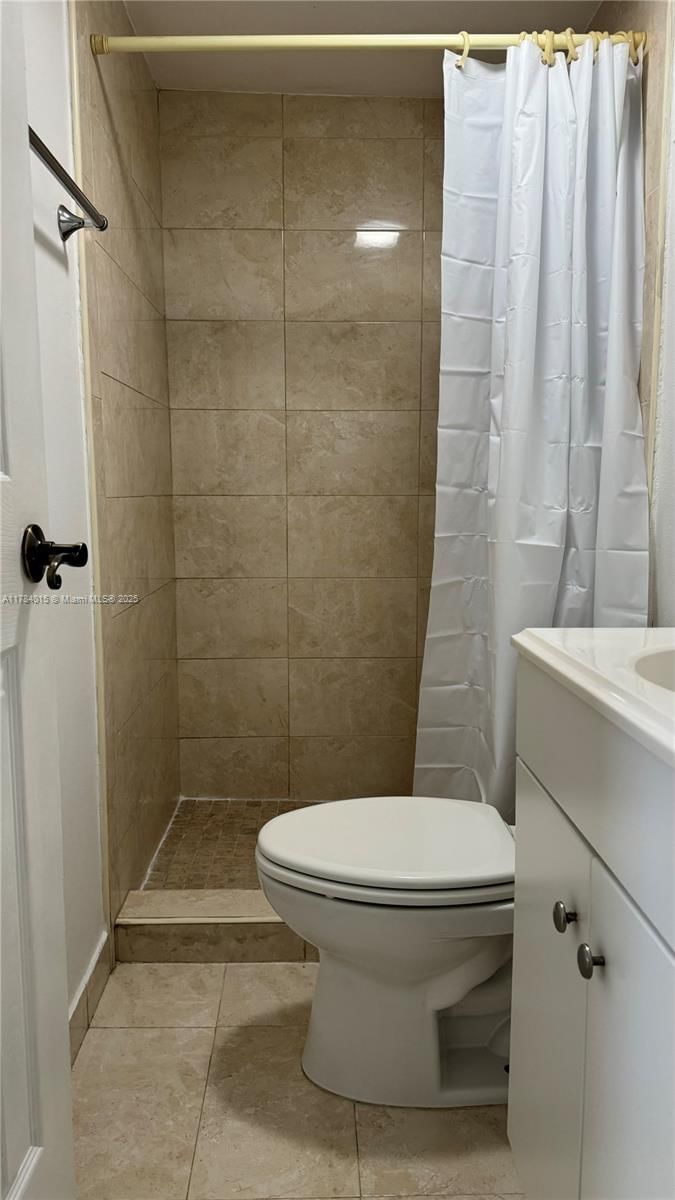 Real estate property located at 7733 200th St, Miami-dade, North Palm Estates Homes, Hialeah, FL