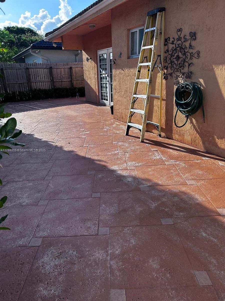 Real estate property located at 7733 200th St, Miami-dade, North Palm Estates Homes, Hialeah, FL