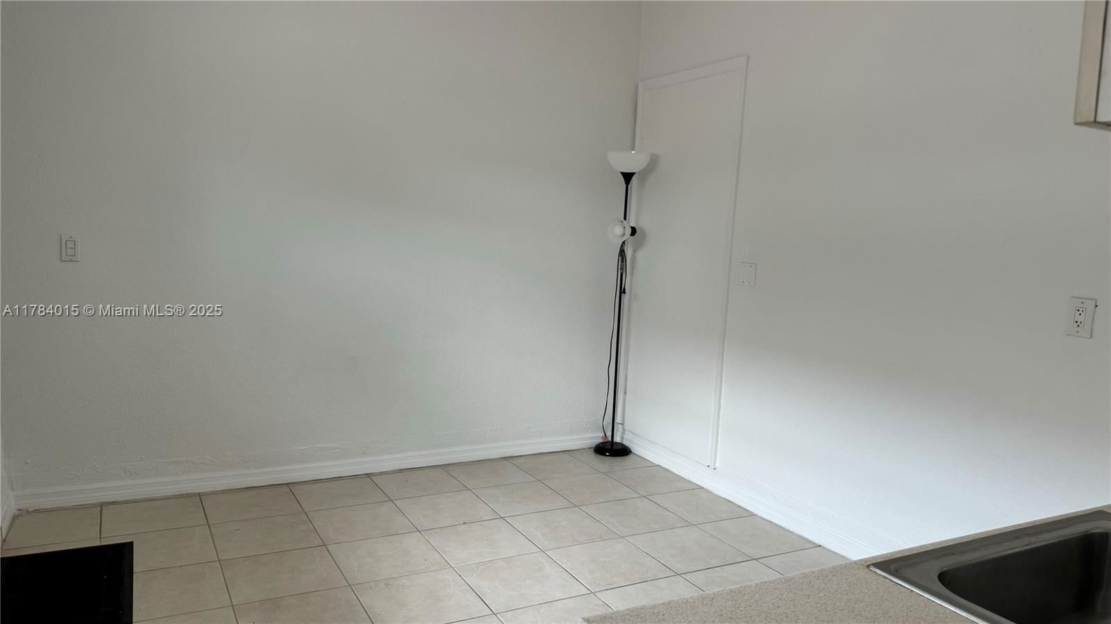 Real estate property located at 7733 200th St, Miami-dade, North Palm Estates Homes, Hialeah, FL