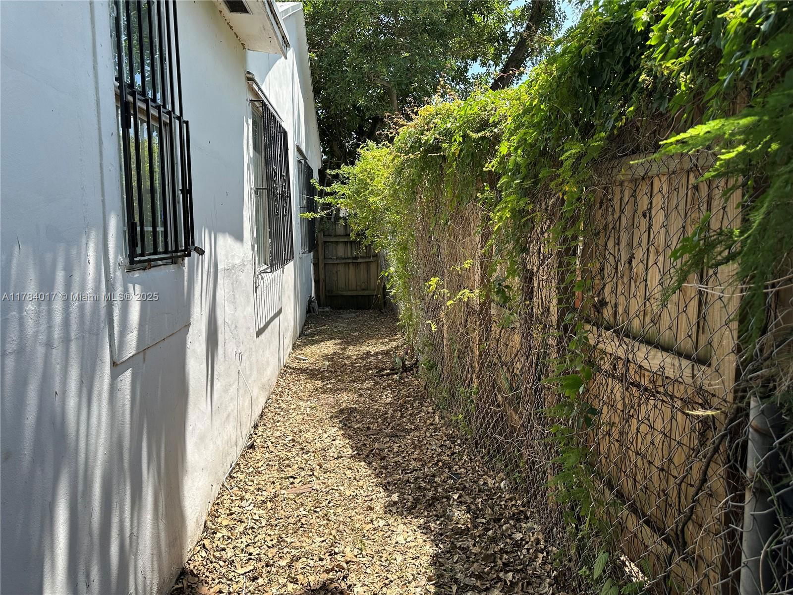 Real estate property located at 1423 69th St, Miami-dade, North Liberty City Amd, Miami, FL