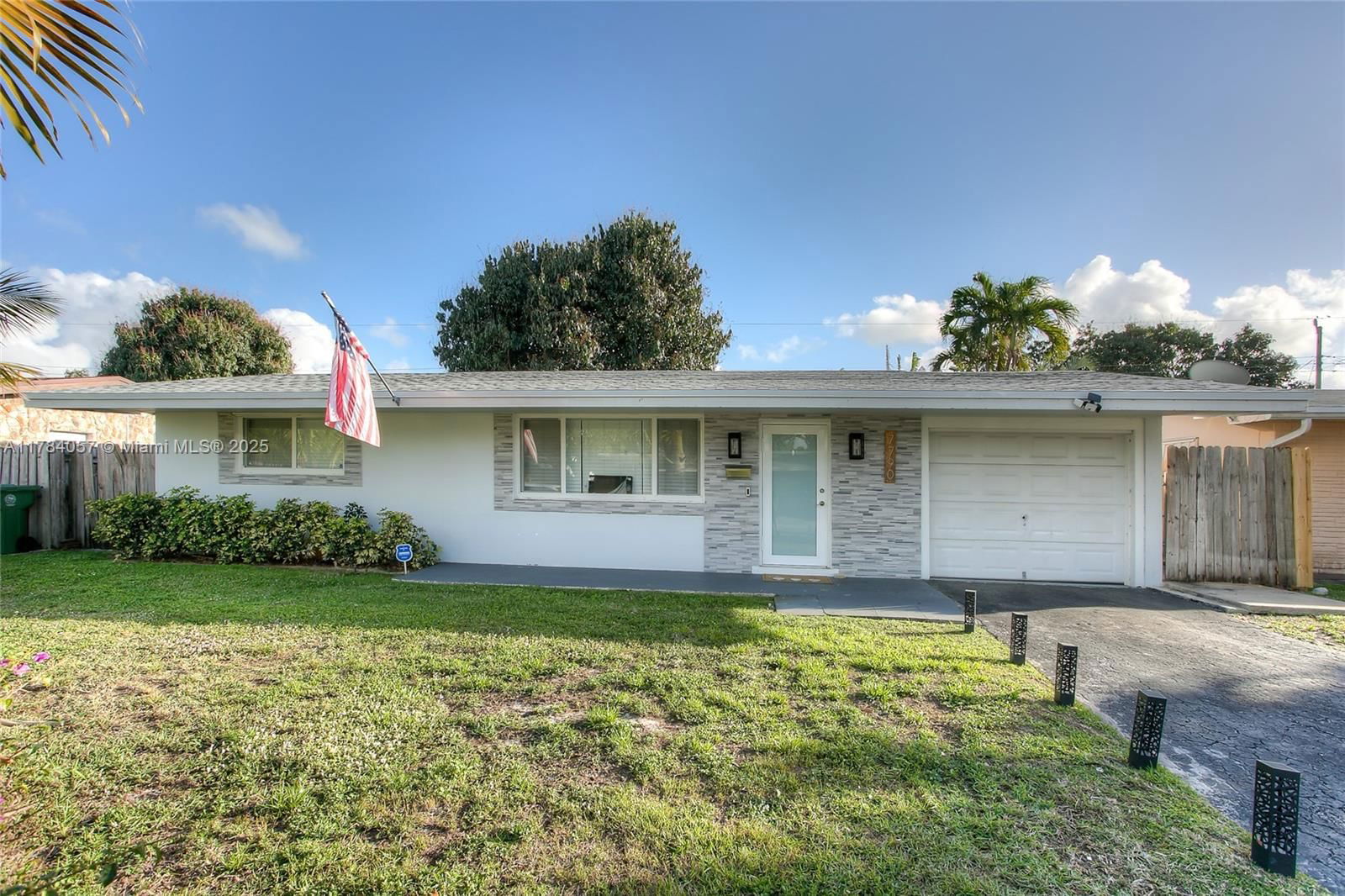 Real estate property located at 7790 15th St, Broward, Boulevard Heights Sec 8, Pembroke Pines, FL