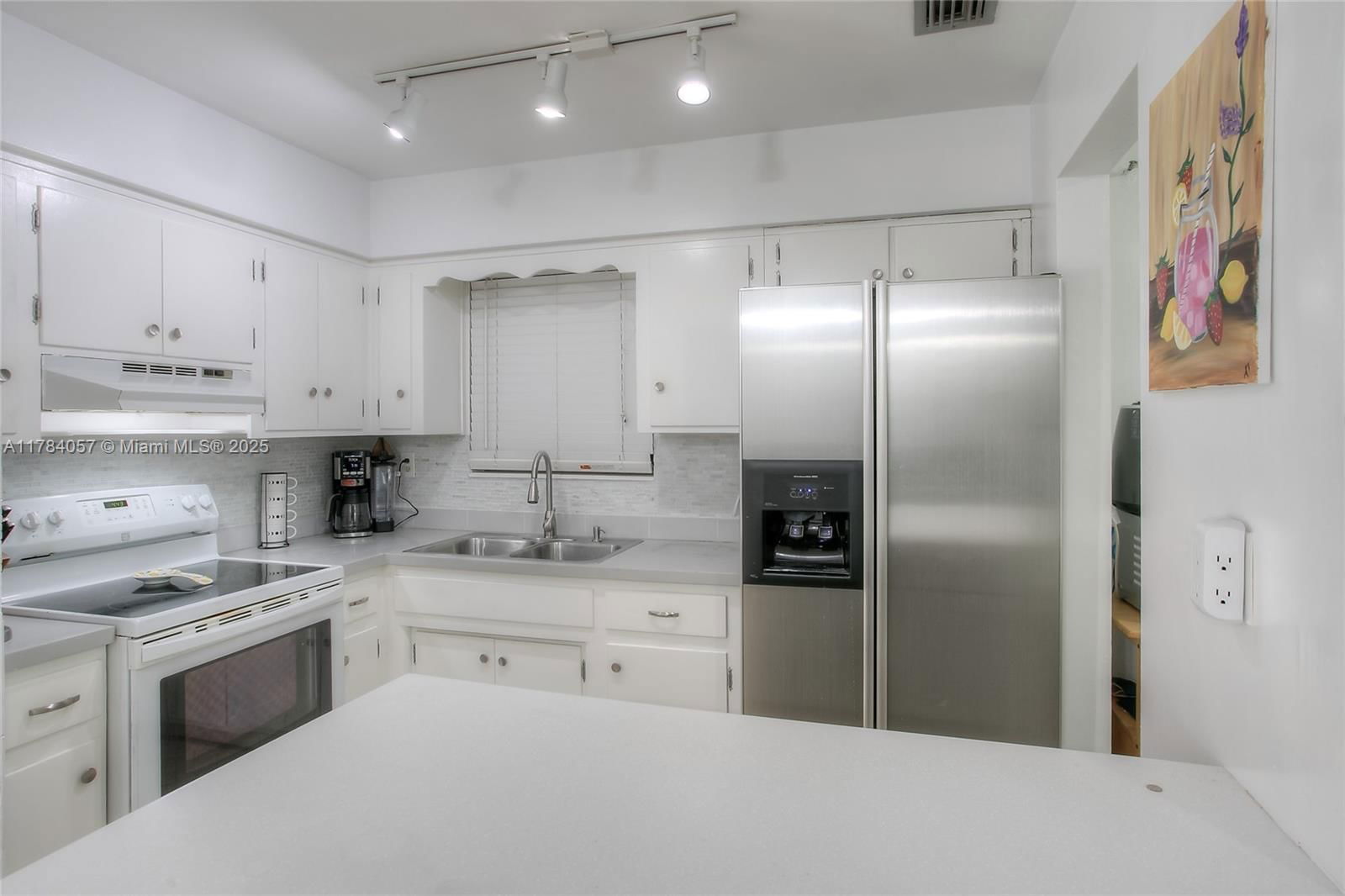 Real estate property located at 7790 15th St, Broward, Boulevard Heights Sec 8, Pembroke Pines, FL