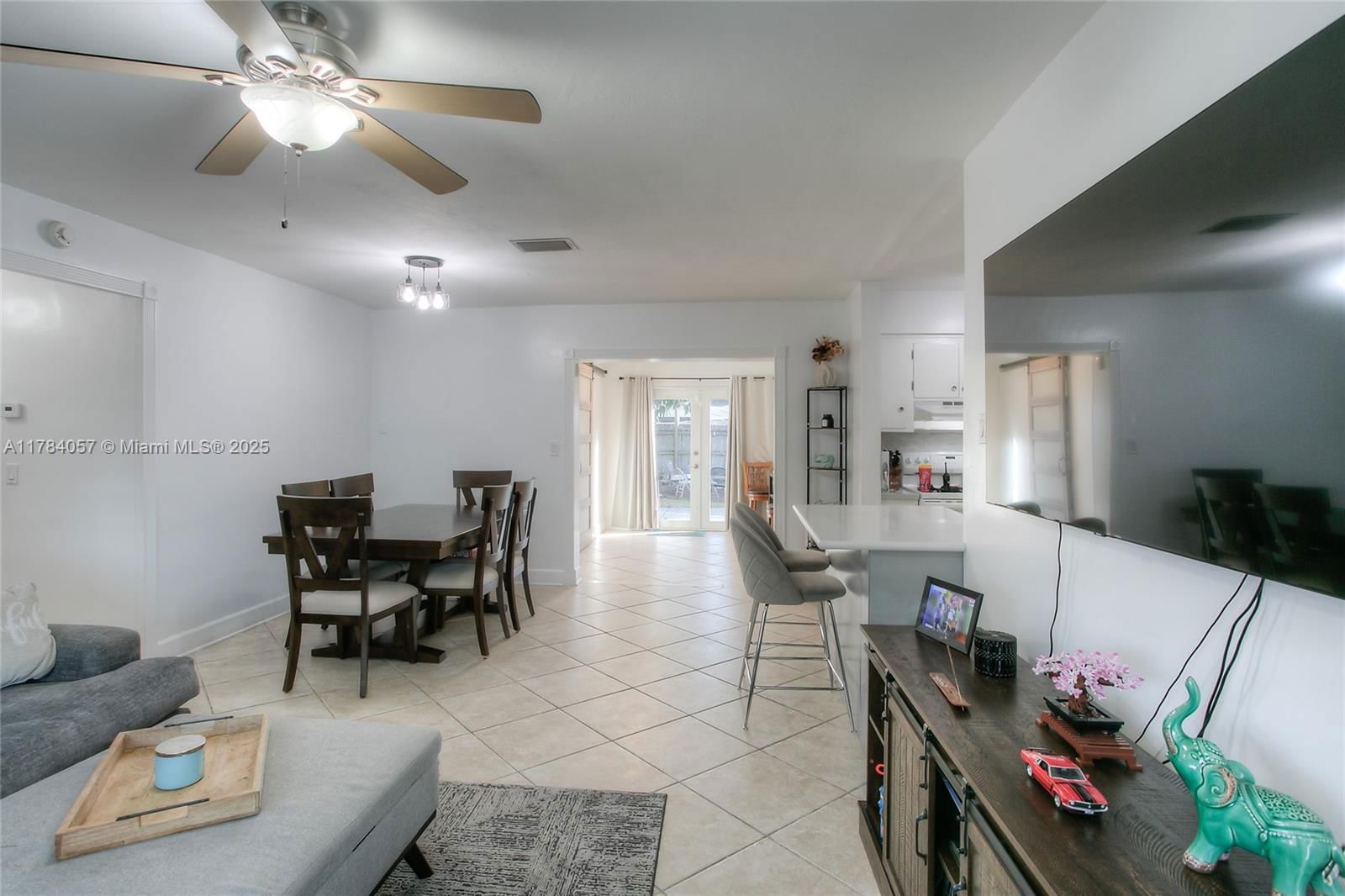 Real estate property located at 7790 15th St, Broward, Boulevard Heights Sec 8, Pembroke Pines, FL