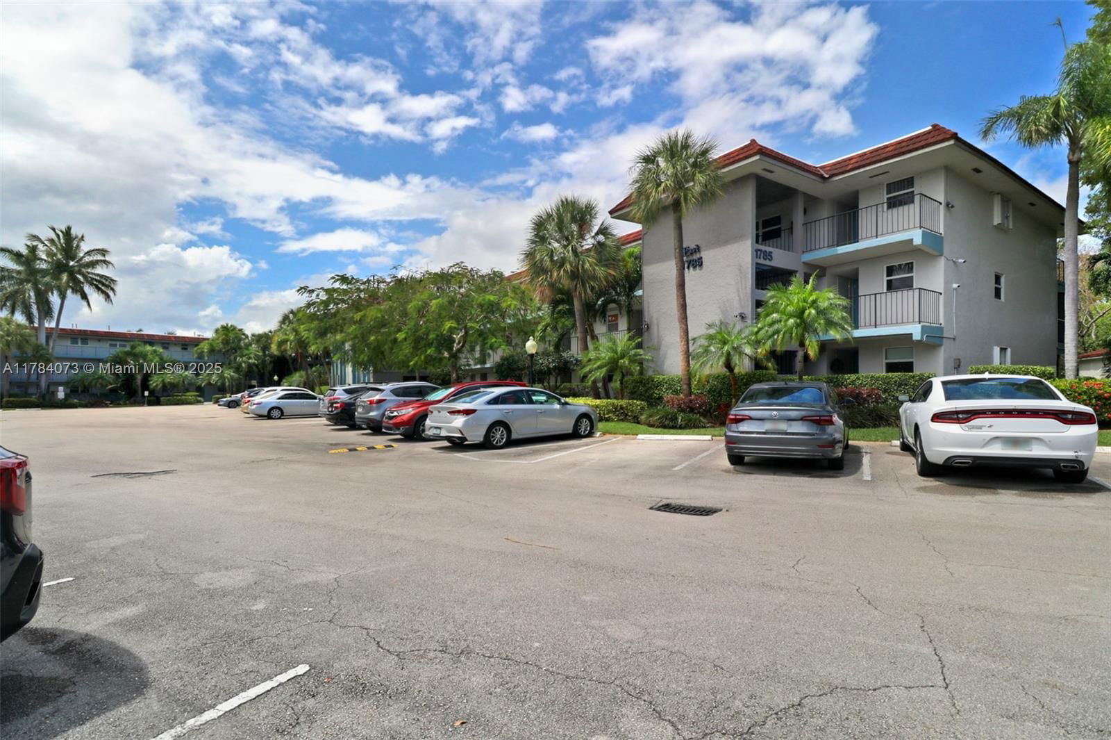Real estate property located at 1785 Andrews Sq #308E, Broward, Hidden Harbor Condominium, Fort Lauderdale, FL
