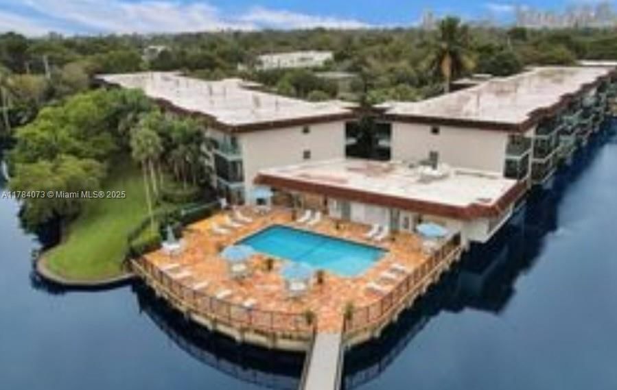 Real estate property located at 1785 Andrews Sq #308E, Broward, Hidden Harbor Condominium, Fort Lauderdale, FL