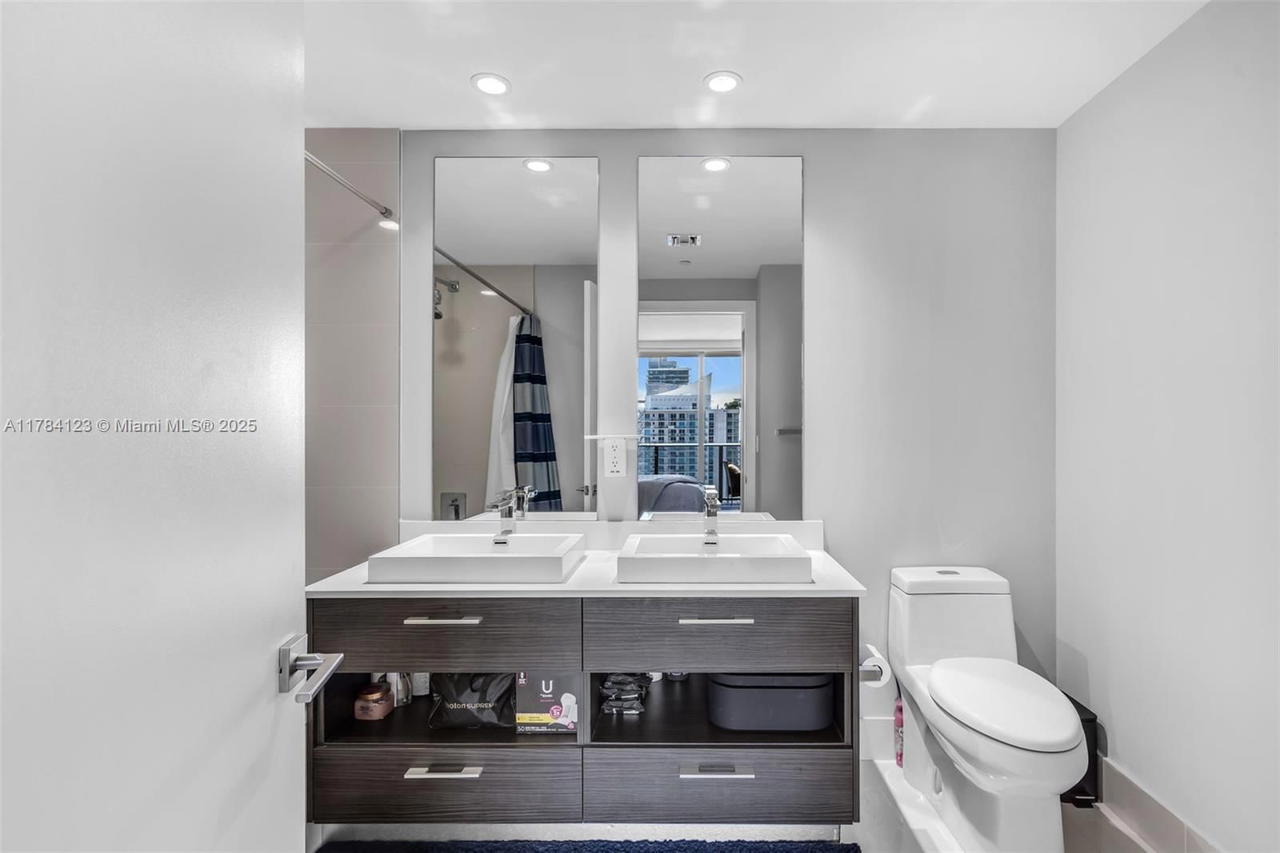 Real estate property located at 45 9th St #3804, Miami-dade, Brickell Heights East Con, Miami, FL