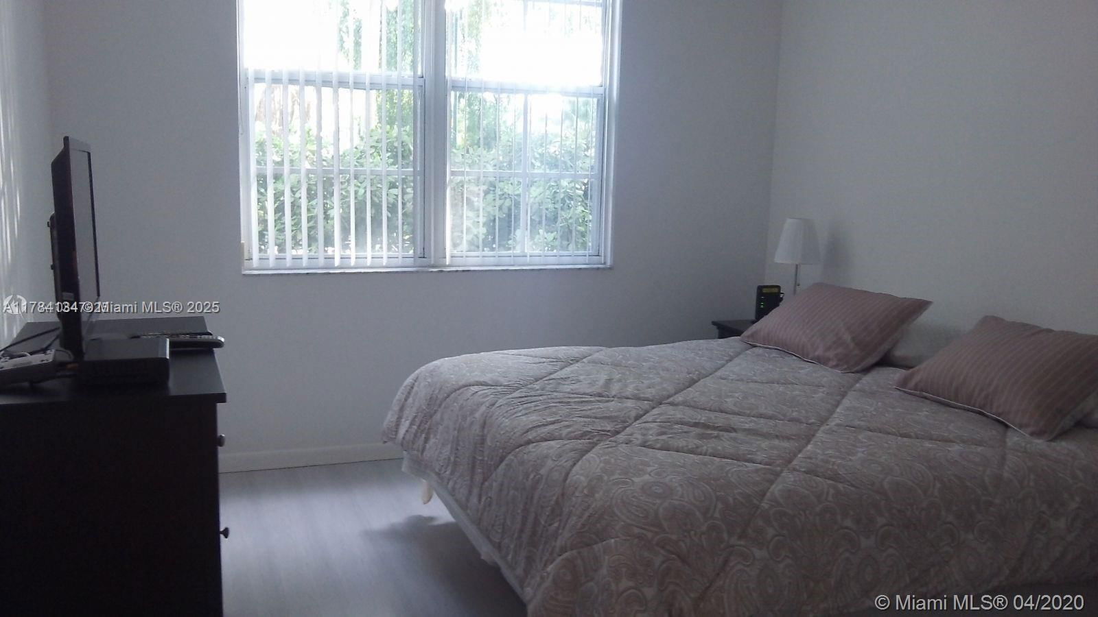 Real estate property located at 19501 Country Club Dr #104, Miami-dade, The Yacht Club At Aventur, Aventura, FL