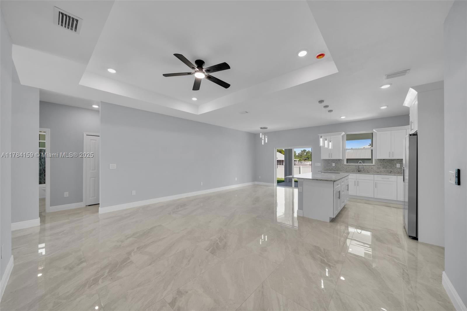 Real estate property located at 867 CARBON ST E, Other, Lehigh Acres, Other City - In The State Of Florida, FL