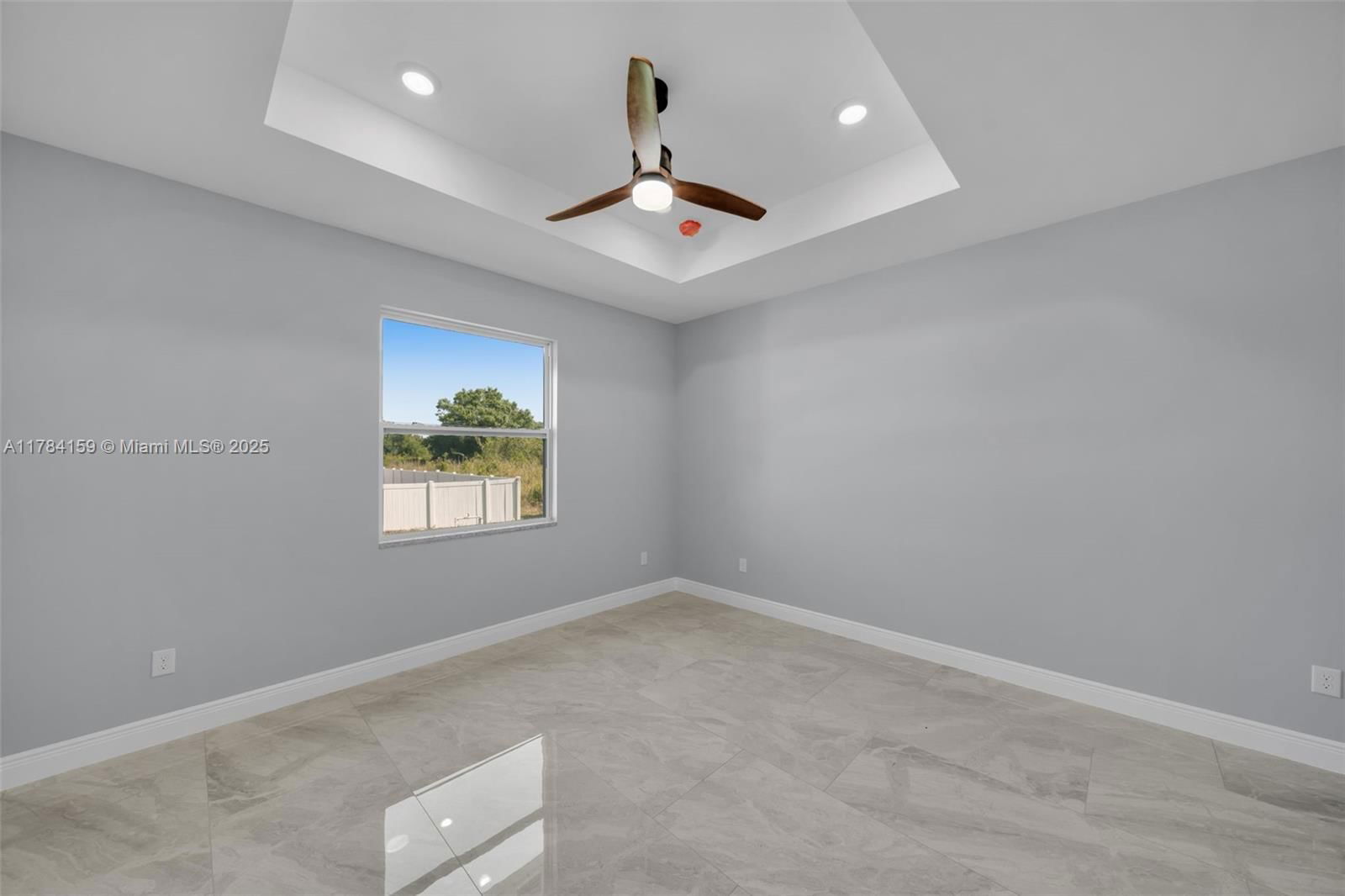 Real estate property located at 867 CARBON ST E, Other, Lehigh Acres, Other City - In The State Of Florida, FL