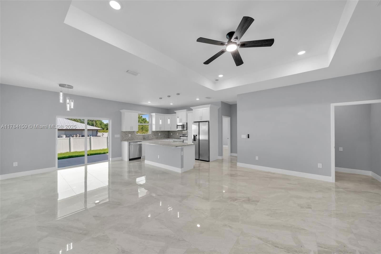 Real estate property located at 867 CARBON ST E, Other, Lehigh Acres, Other City - In The State Of Florida, FL