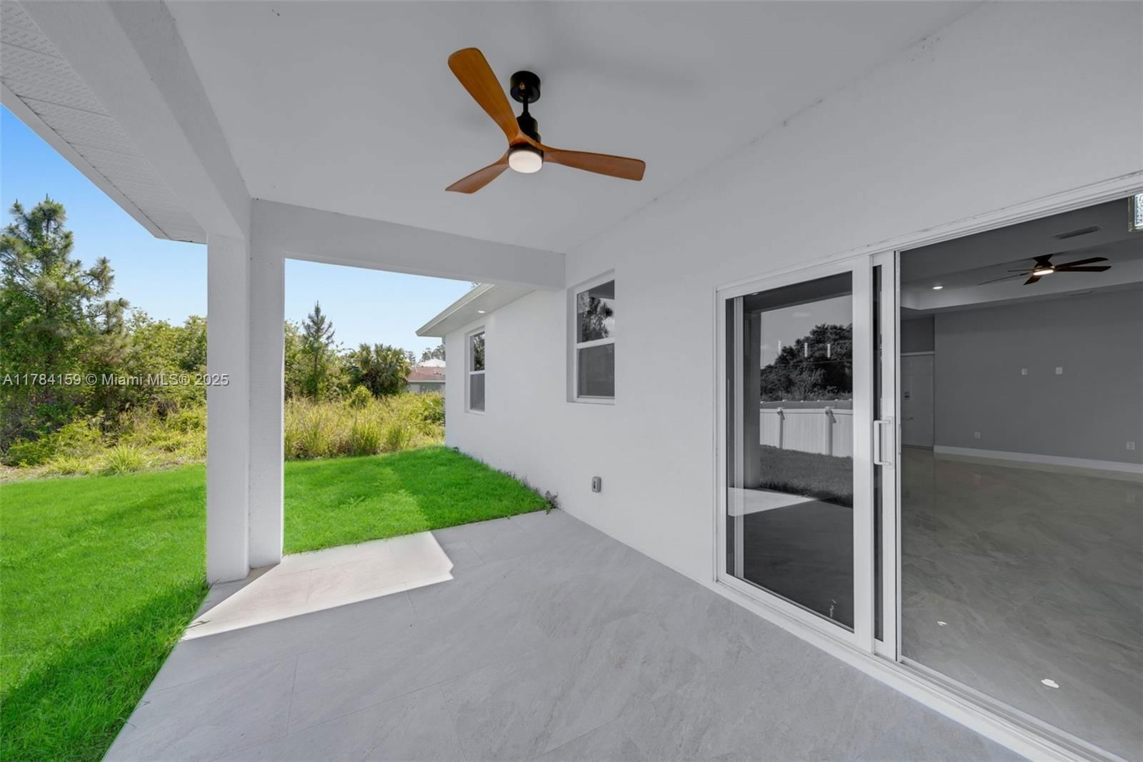 Real estate property located at 867 CARBON ST E, Other, Lehigh Acres, Other City - In The State Of Florida, FL