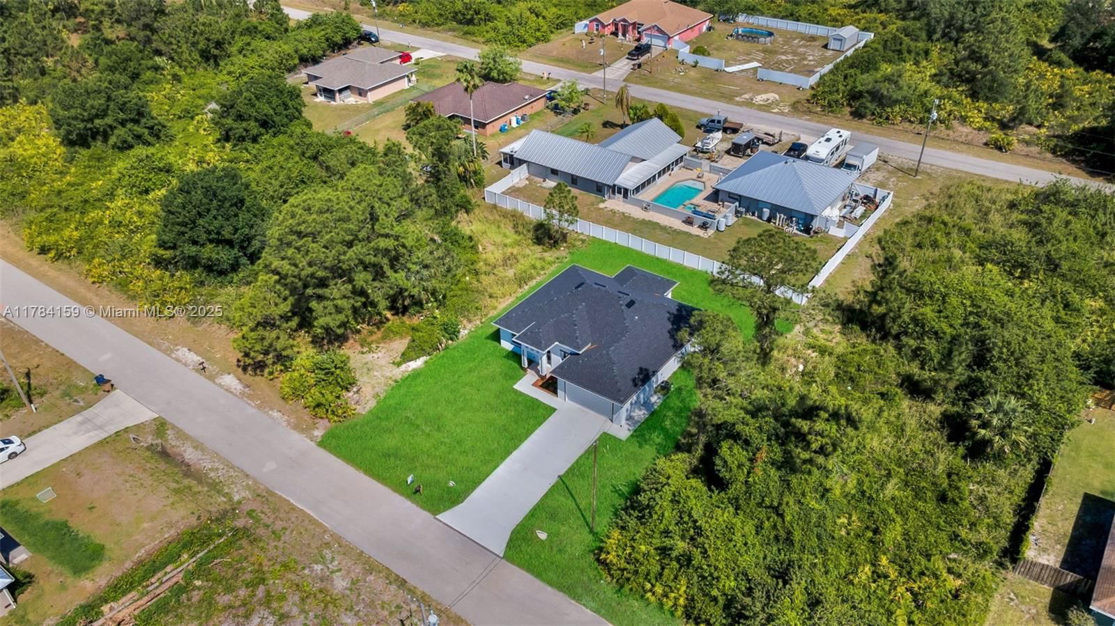 Real estate property located at 867 CARBON ST E, Other, Lehigh Acres, Other City - In The State Of Florida, FL