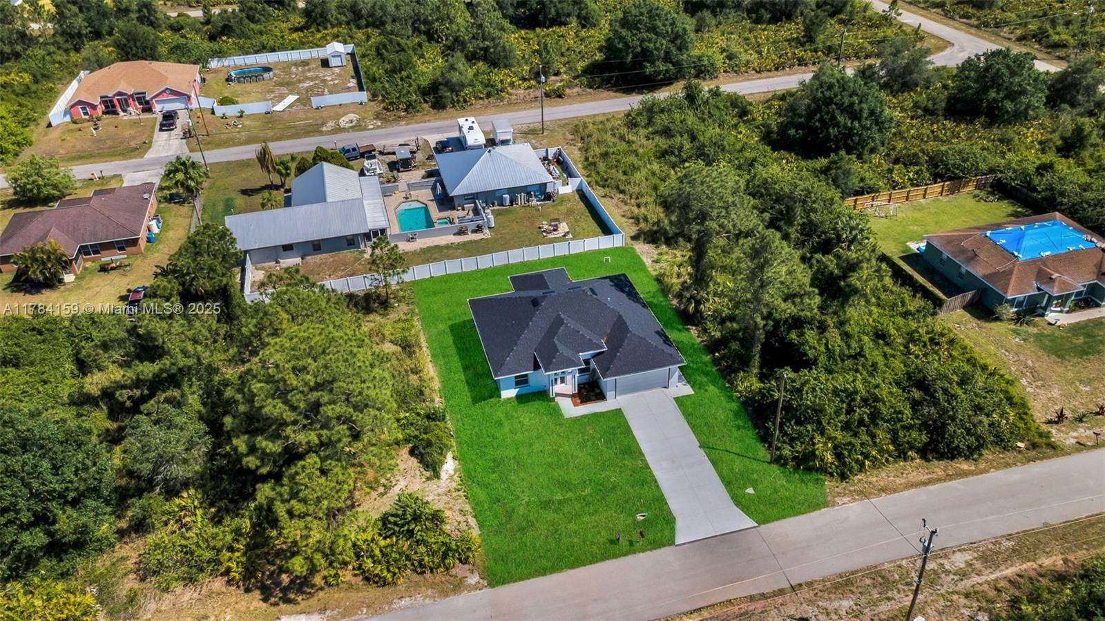 Real estate property located at 867 CARBON ST E, Other, Lehigh Acres, Other City - In The State Of Florida, FL