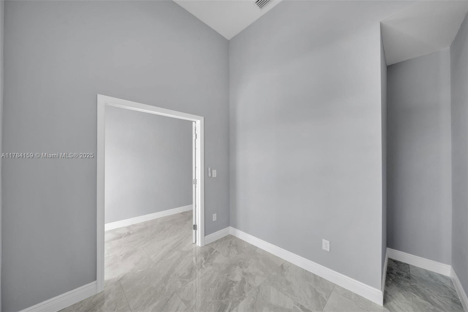 Real estate property located at 867 CARBON ST E, Other, Lehigh Acres, Other City - In The State Of Florida, FL