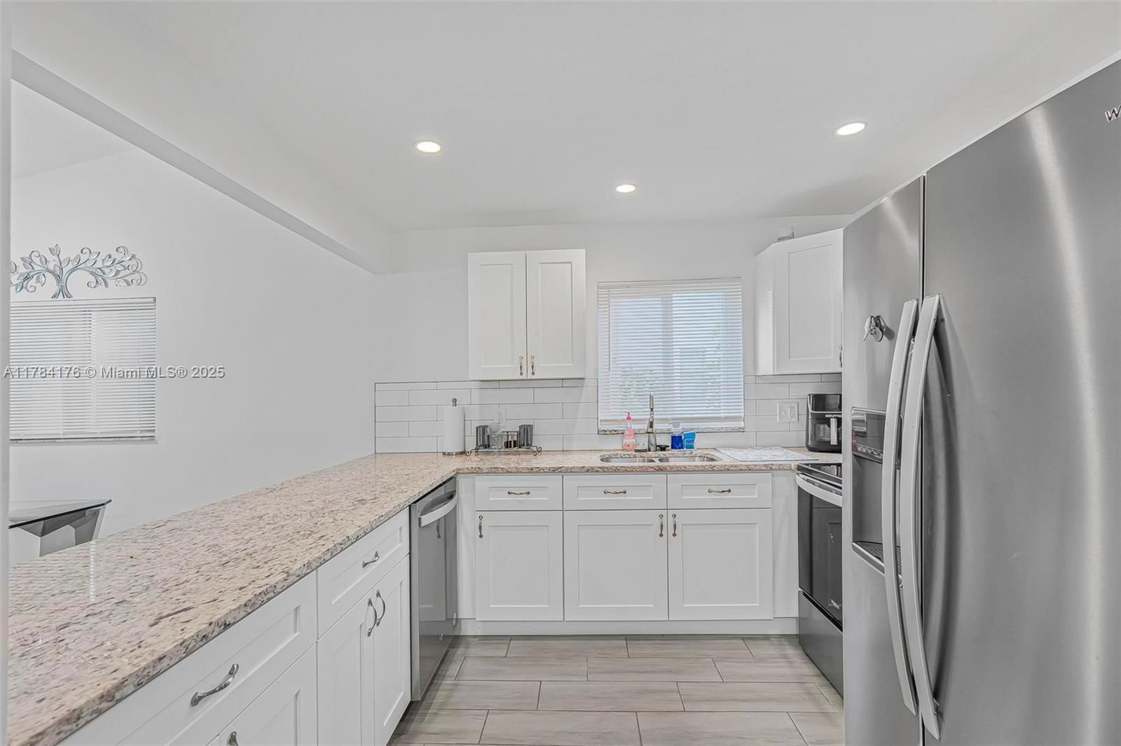 Real estate property located at 9338 47th St, Broward, Springtree West, Sunrise, FL