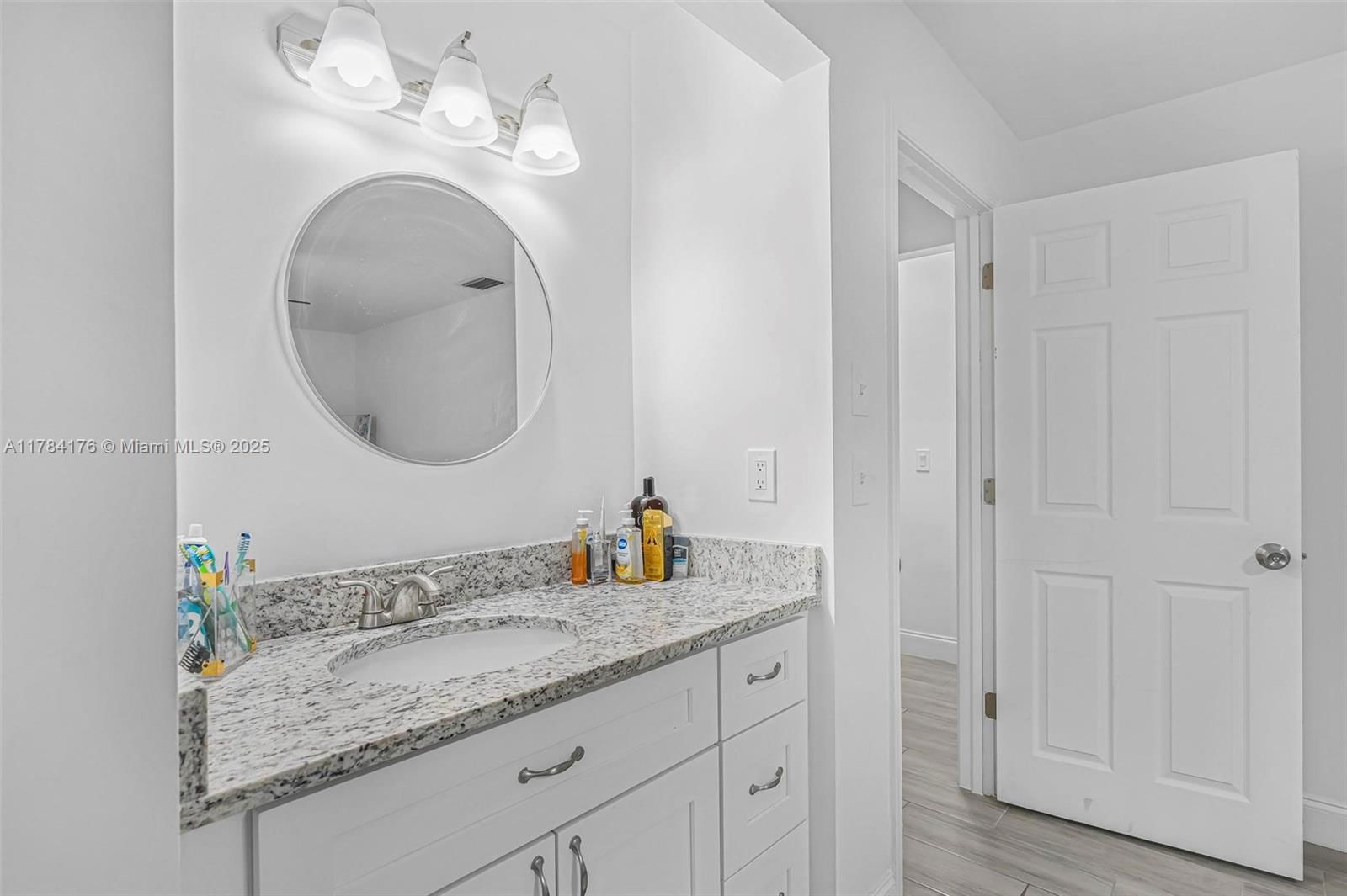 Real estate property located at 9338 47th St, Broward, Springtree West, Sunrise, FL