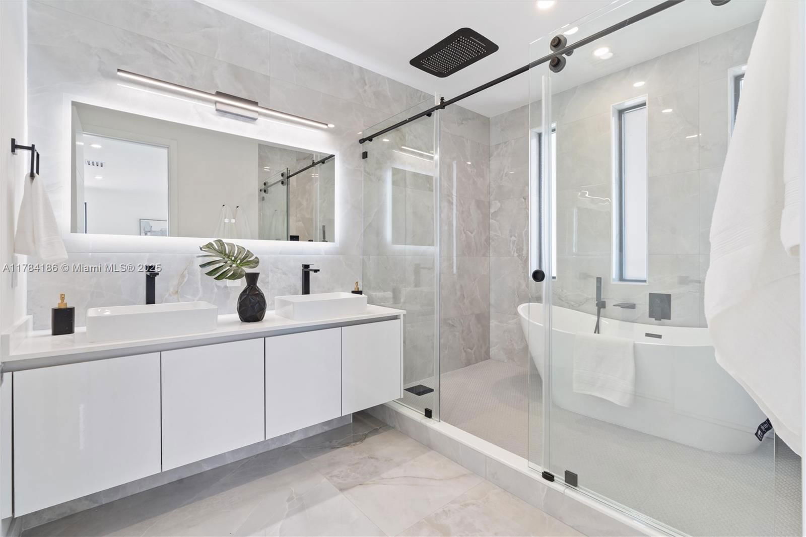 Real estate property located at 2431 18th St, Broward, Livermore Estates, Fort Lauderdale, FL