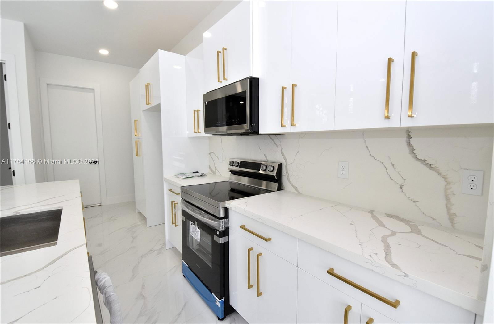 Real estate property located at 103 Scott Ave, Lee, Lehigh Acres, Lehigh Acres, FL