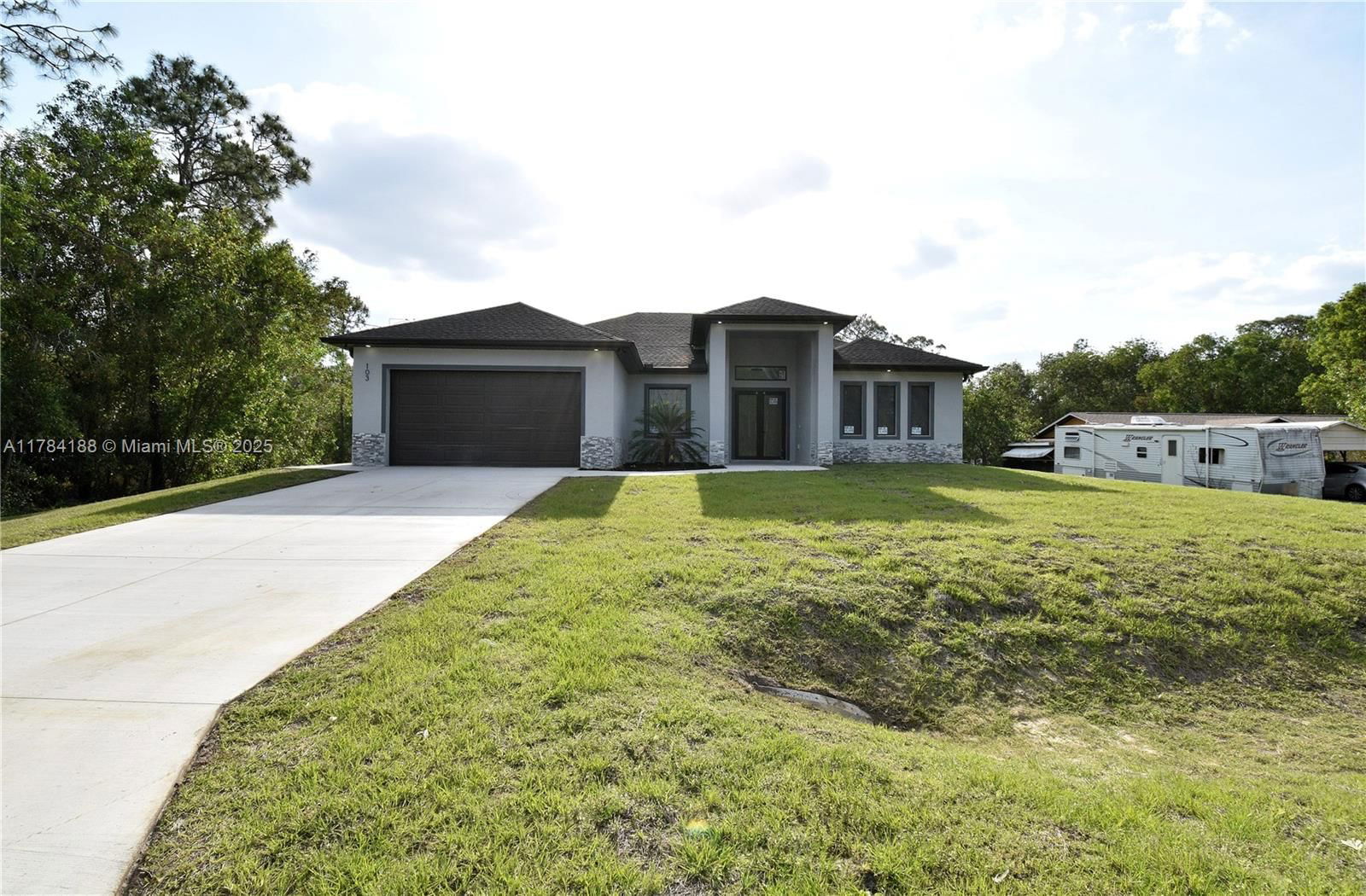Real estate property located at 103 Scott Ave, Lee, Lehigh Acres, Lehigh Acres, FL