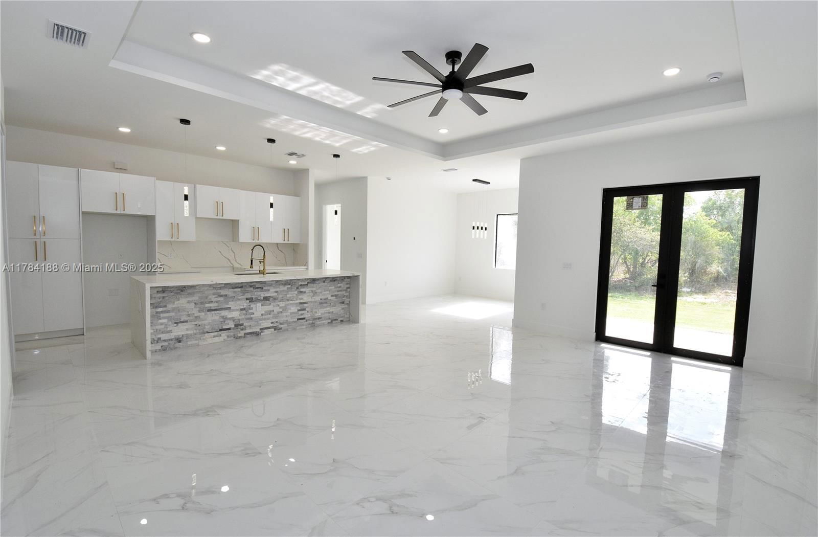 Real estate property located at 103 Scott Ave, Lee, Lehigh Acres, Lehigh Acres, FL