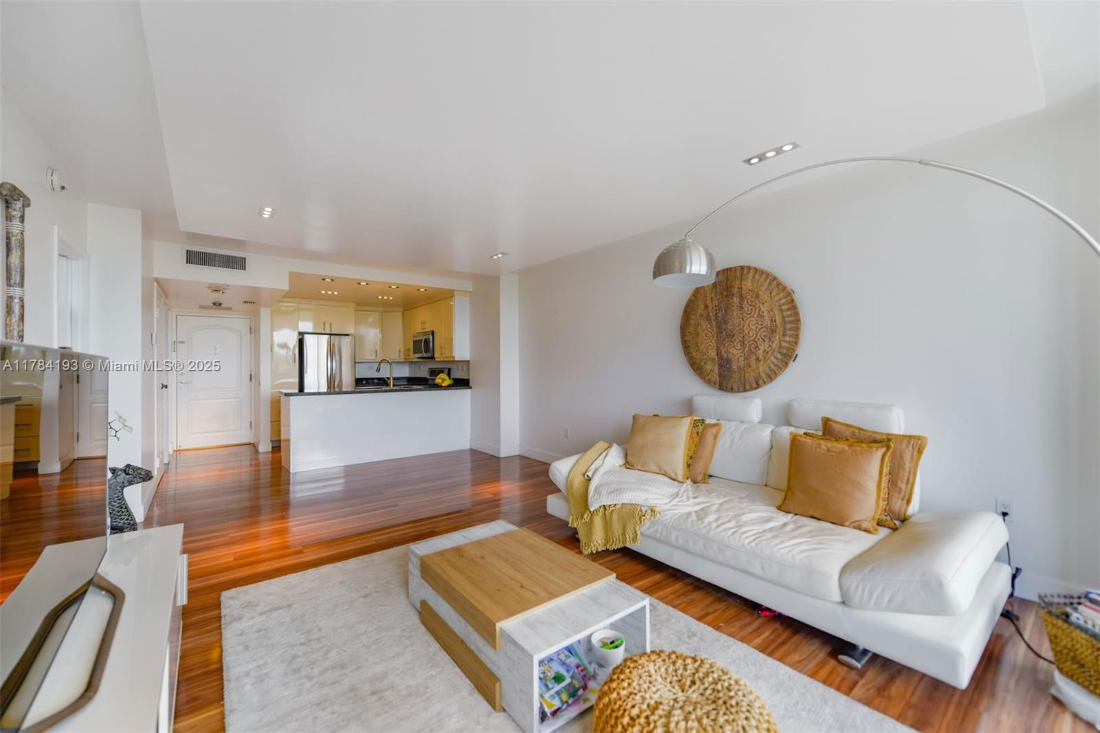 Real estate property located at 3625 Country Club Dr #707, Miami-dade, Aventura Eldorado Condo, Aventura, FL