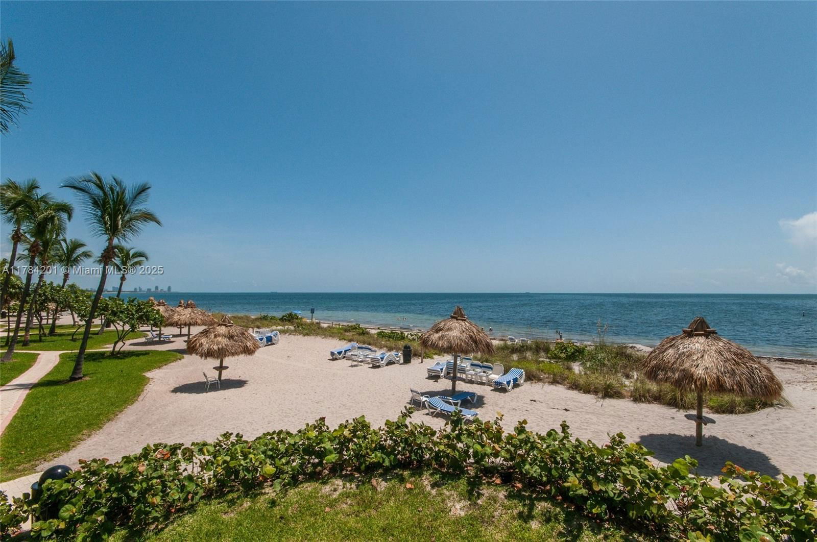 Real estate property located at 1121 Crandon Blvd F206, Miami-dade, Towers Of Key Biscayne Co, Key Biscayne, FL