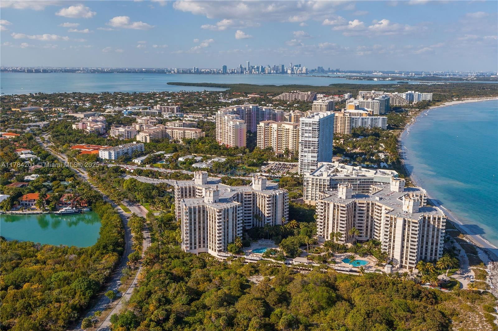 Real estate property located at 1121 Crandon Blvd F206, Miami-dade, Towers Of Key Biscayne Co, Key Biscayne, FL