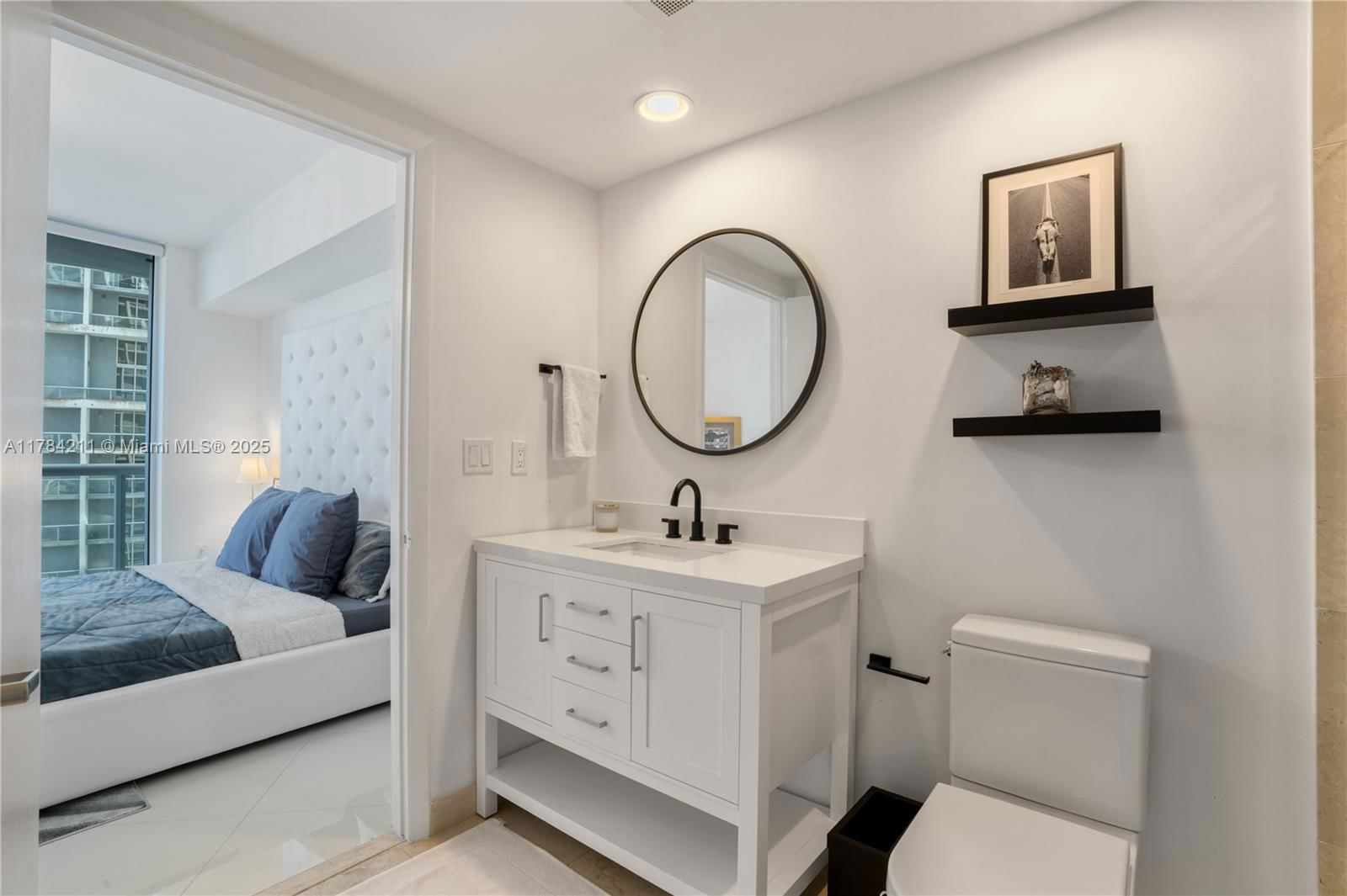 Real estate property located at 475 Brickell Ave #3907, Miami-dade, Icon Brickell, Miami, FL