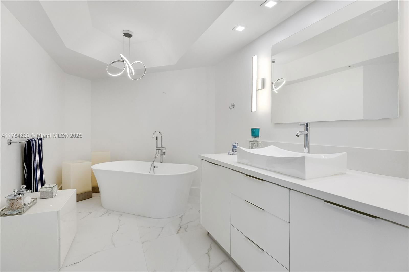 Real estate property located at 4000 Island Blvd #2002, Miami-dade, Williams Island, Aventura, FL