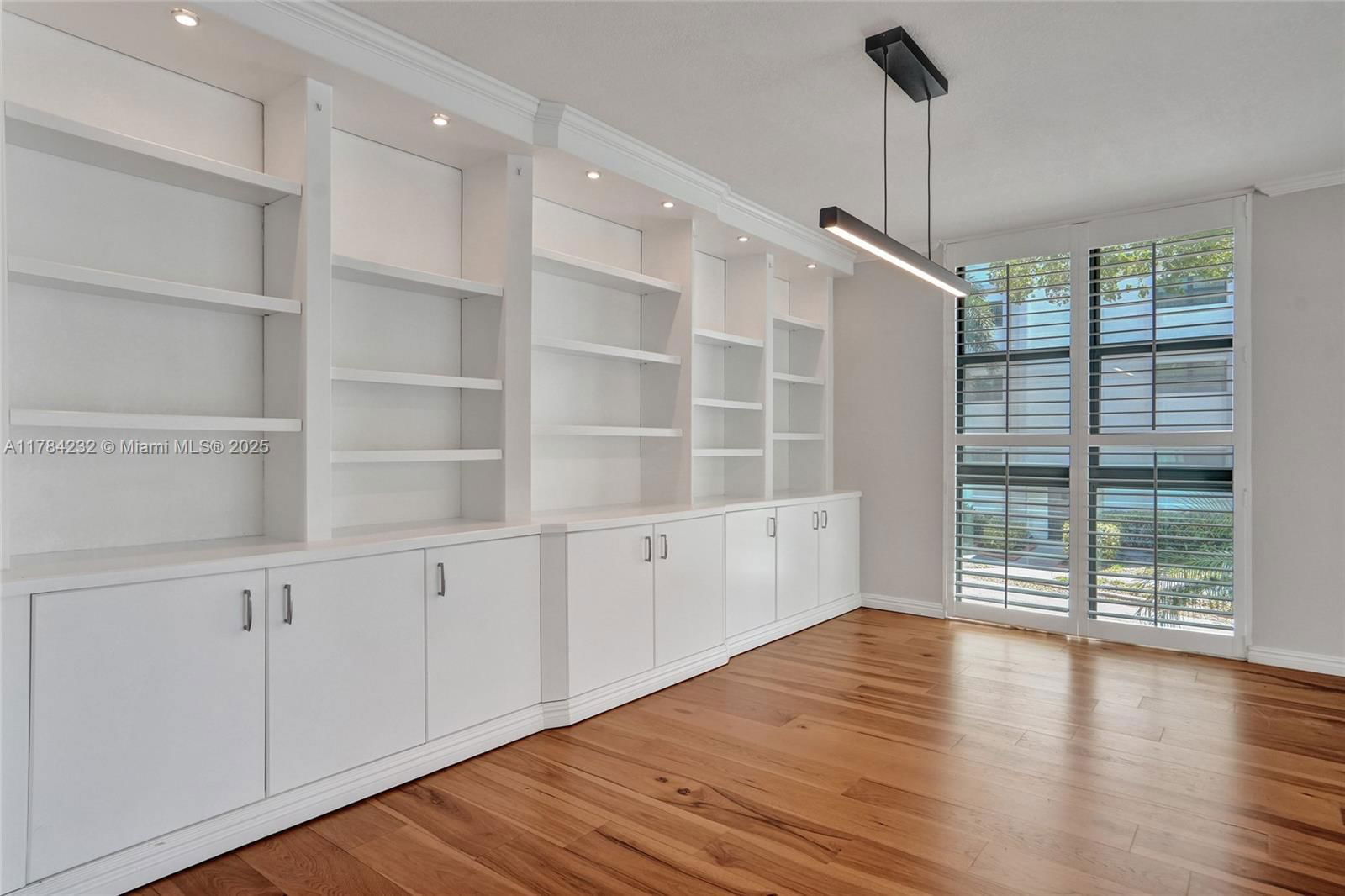 Real estate property located at 1101 River Reach Dr #110, Broward, River Reach Condominium I, Fort Lauderdale, FL