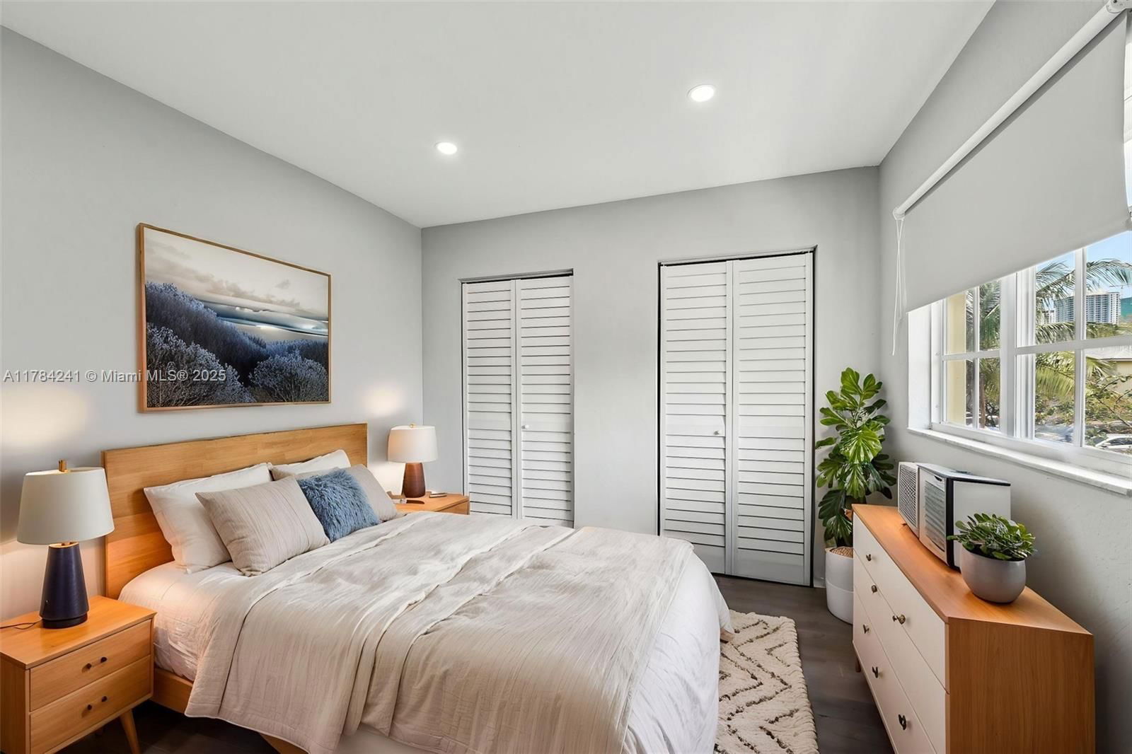 Real estate property located at 380 20th St # 8, Miami-dade, The Villas Of St Agnes Co, Miami, FL