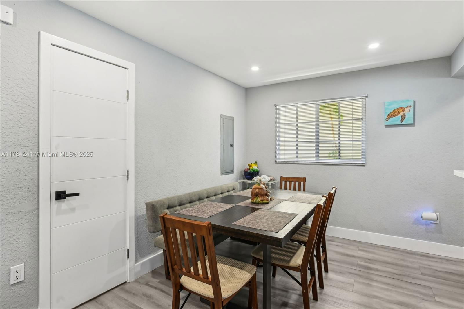 Real estate property located at 380 20th St # 8, Miami-dade, The Villas Of St Agnes Co, Miami, FL