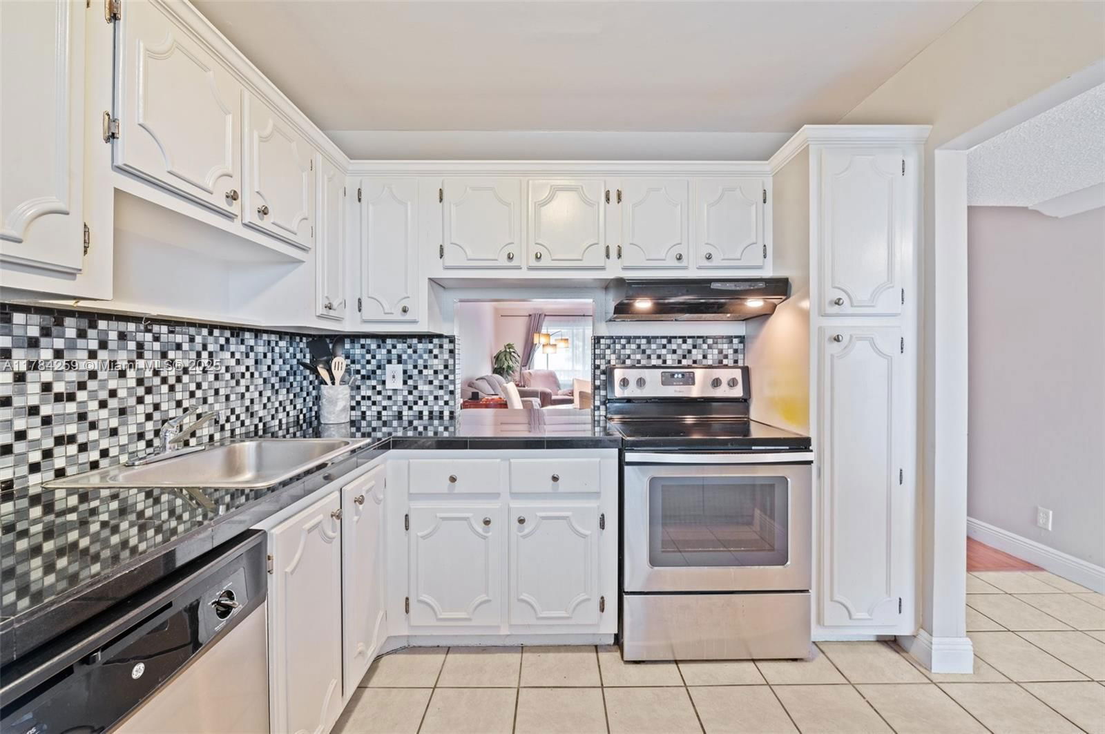 Real estate property located at 3000 Riverside Dr #309-1, Broward, Foxwood Hollow At Coral S, Coral Springs, FL