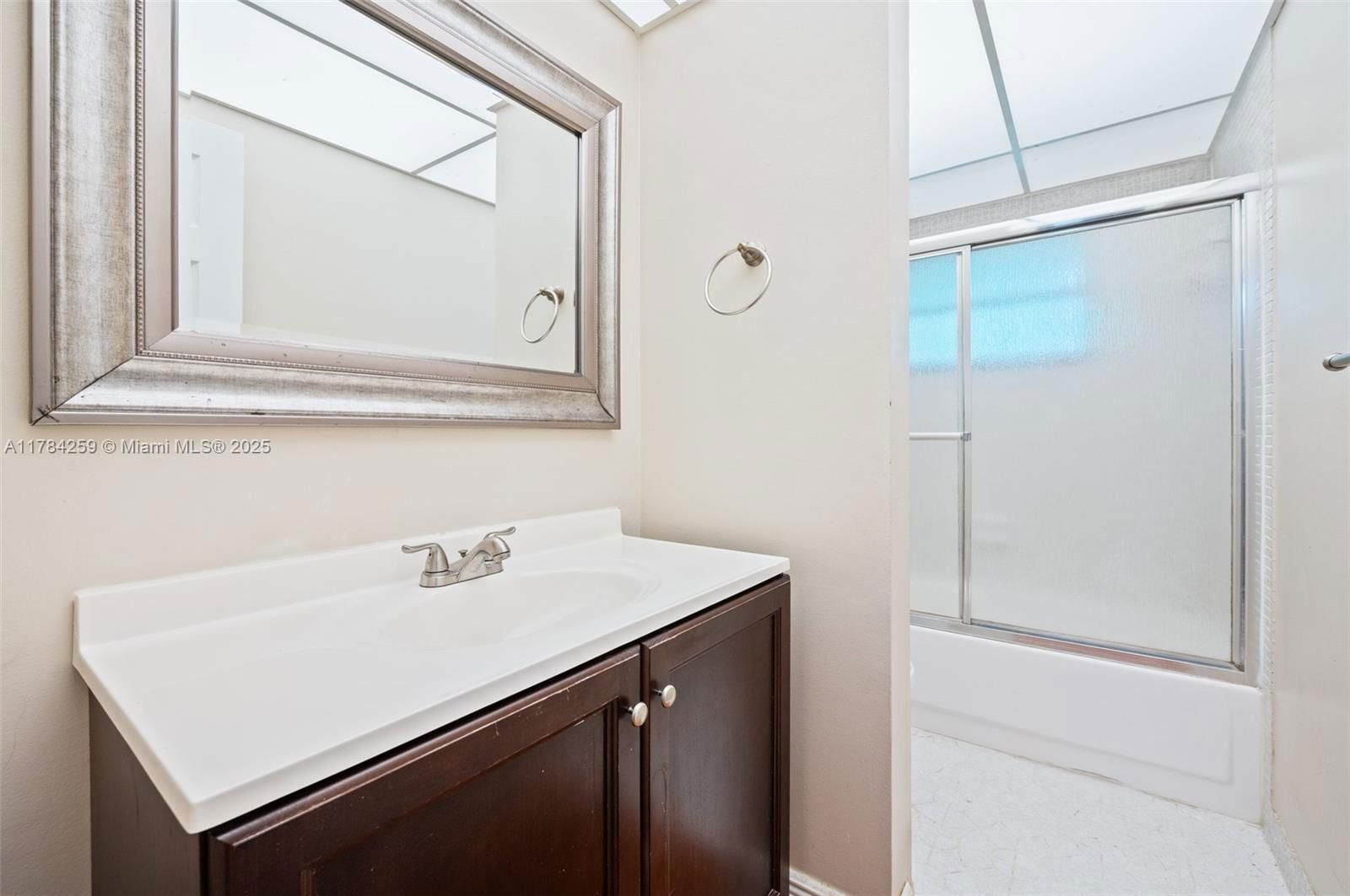 Real estate property located at 3000 Riverside Dr #309-1, Broward, Foxwood Hollow At Coral S, Coral Springs, FL