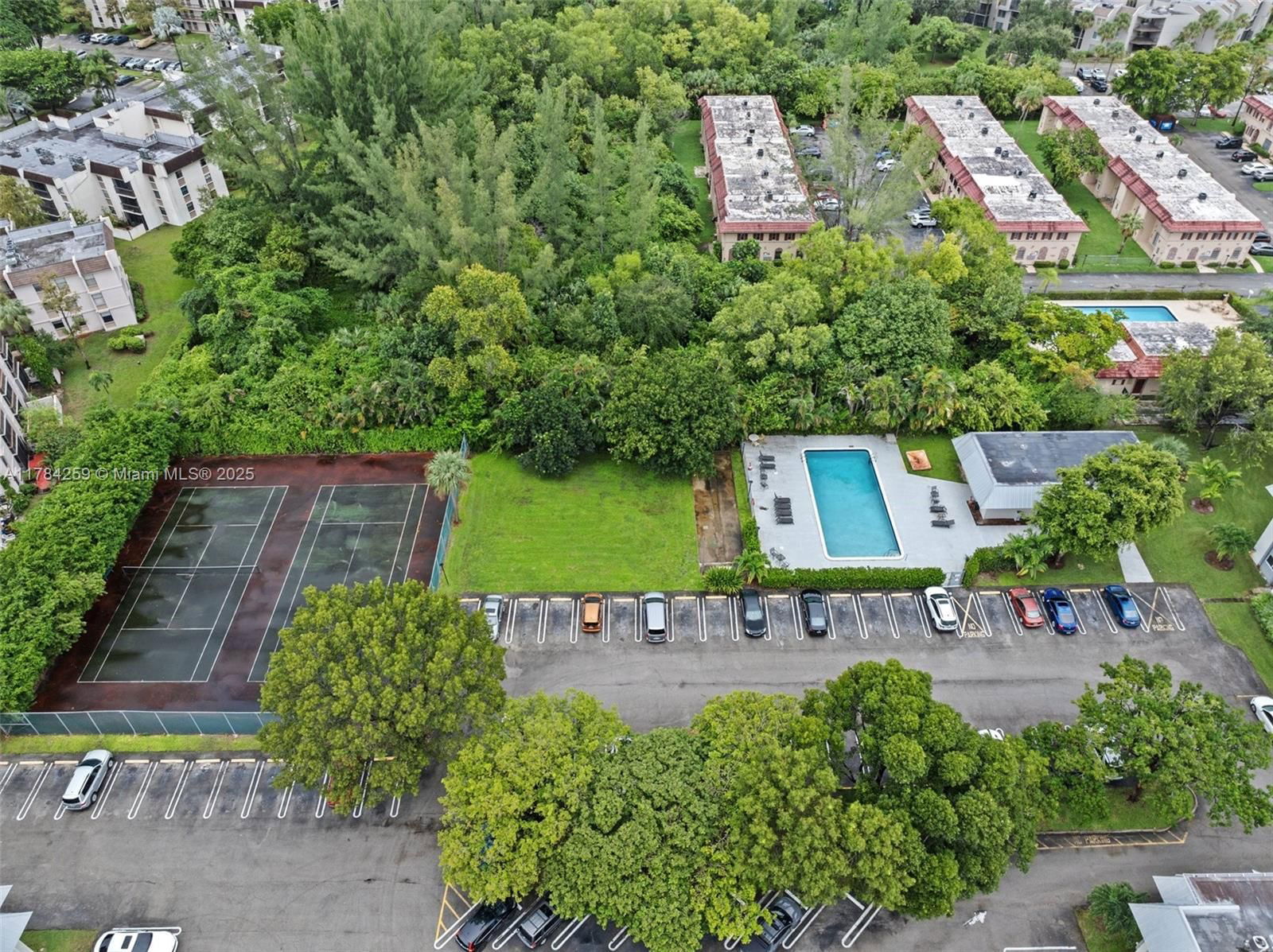 Real estate property located at 3000 Riverside Dr #309-1, Broward, Foxwood Hollow At Coral S, Coral Springs, FL