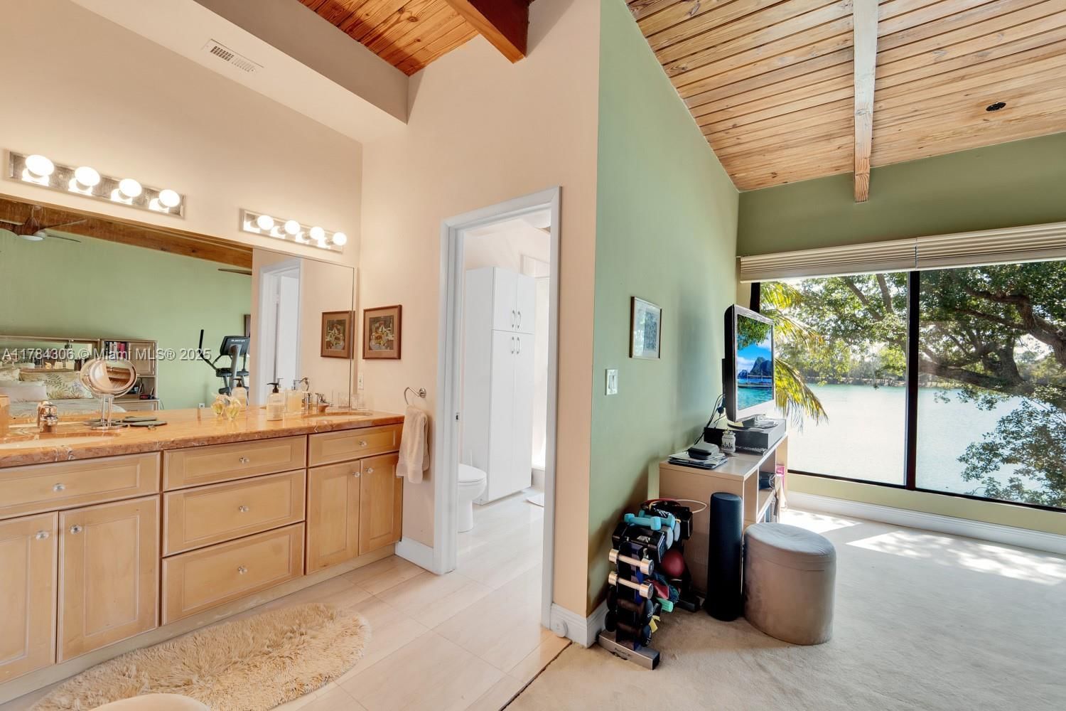 Real estate property located at 5059 71st Pl, Miami-dade, Lakeridge, Miami, FL