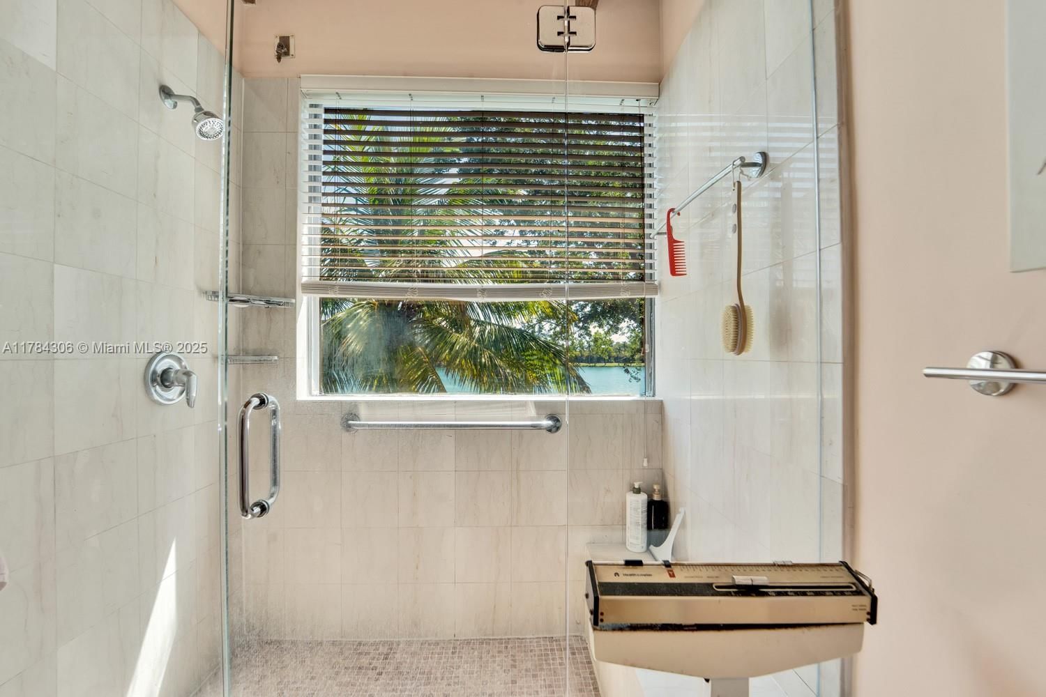 Real estate property located at 5059 71st Pl, Miami-dade, Lakeridge, Miami, FL