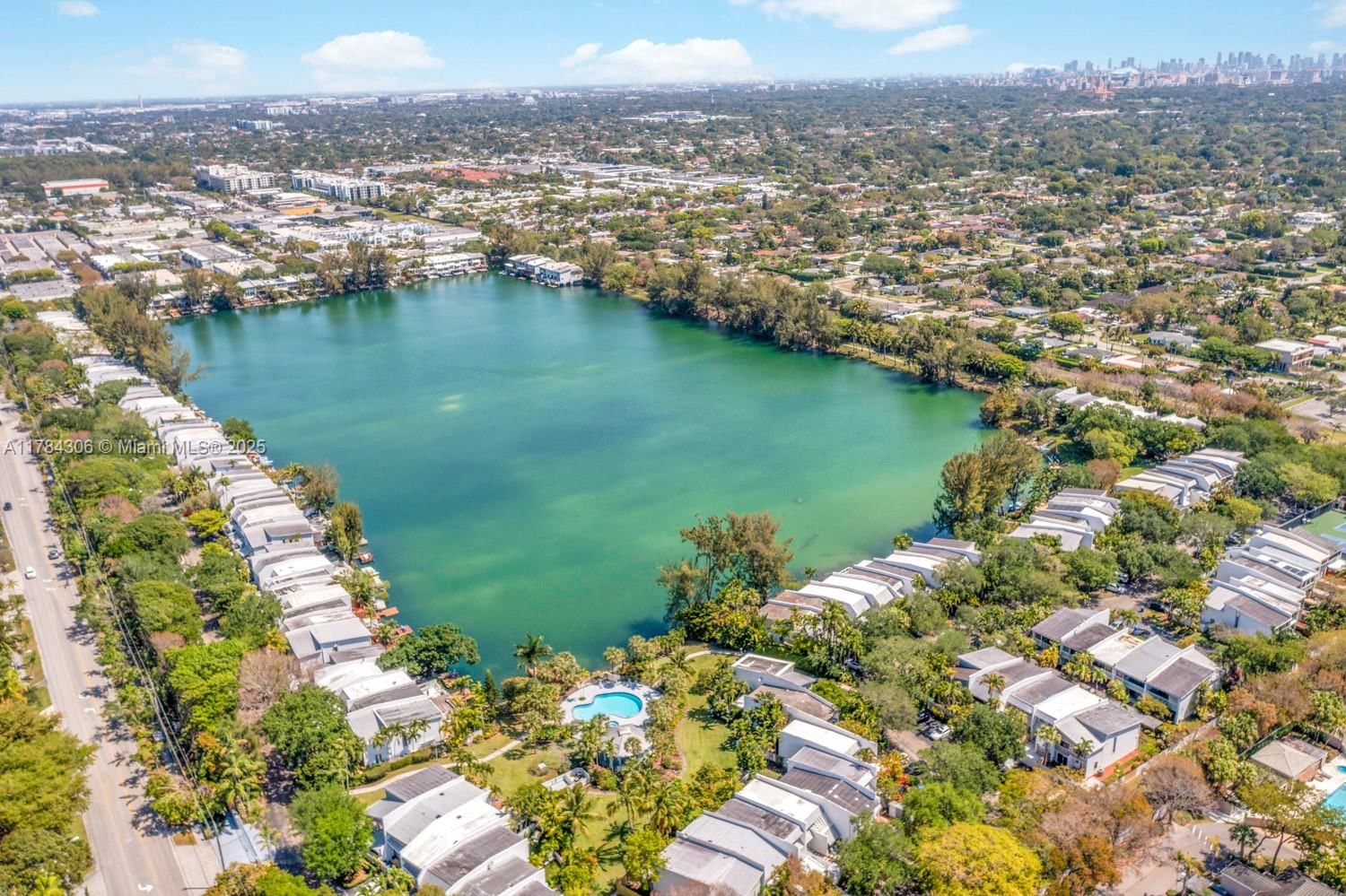 Real estate property located at 5059 71st Pl, Miami-dade, Lakeridge, Miami, FL