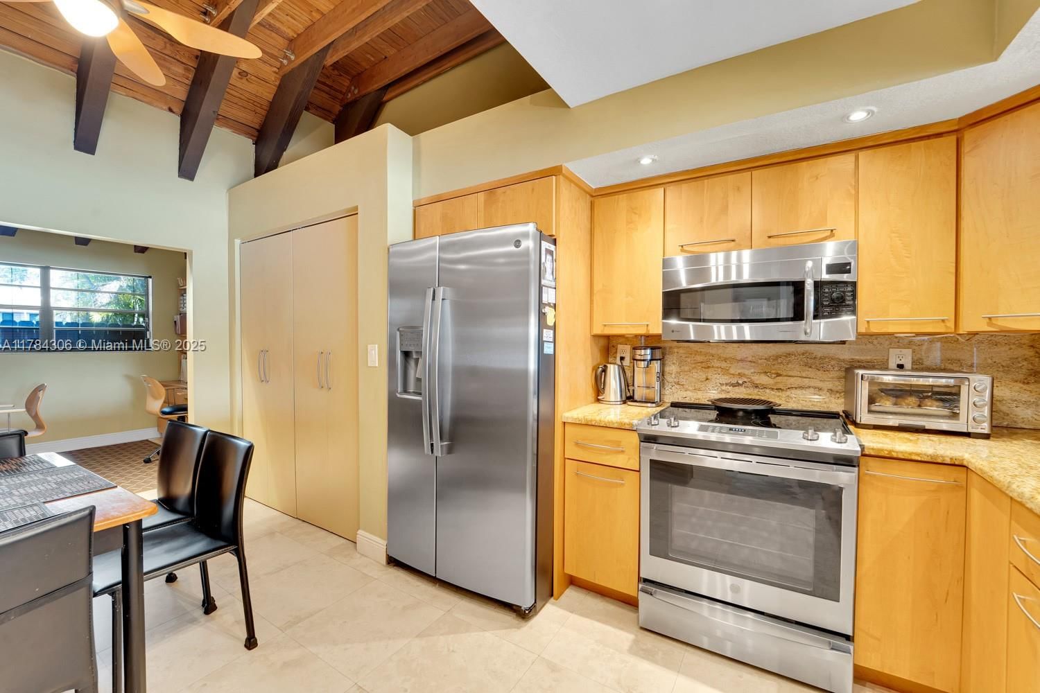 Real estate property located at 5059 71st Pl, Miami-dade, Lakeridge, Miami, FL