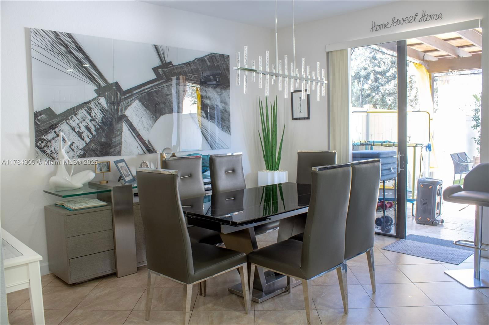 Real estate property located at 3323 W 90TH Ter, Miami-dade, 29, Hialeah, FL