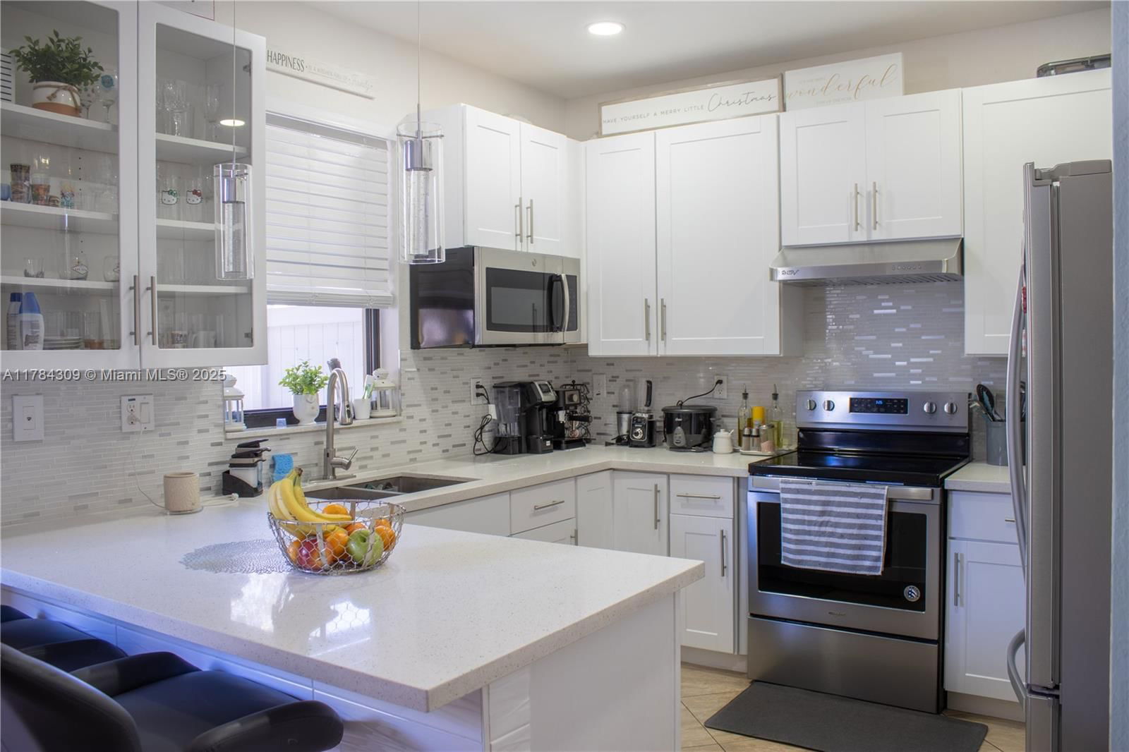 Real estate property located at 3323 W 90TH Ter, Miami-dade, 29, Hialeah, FL