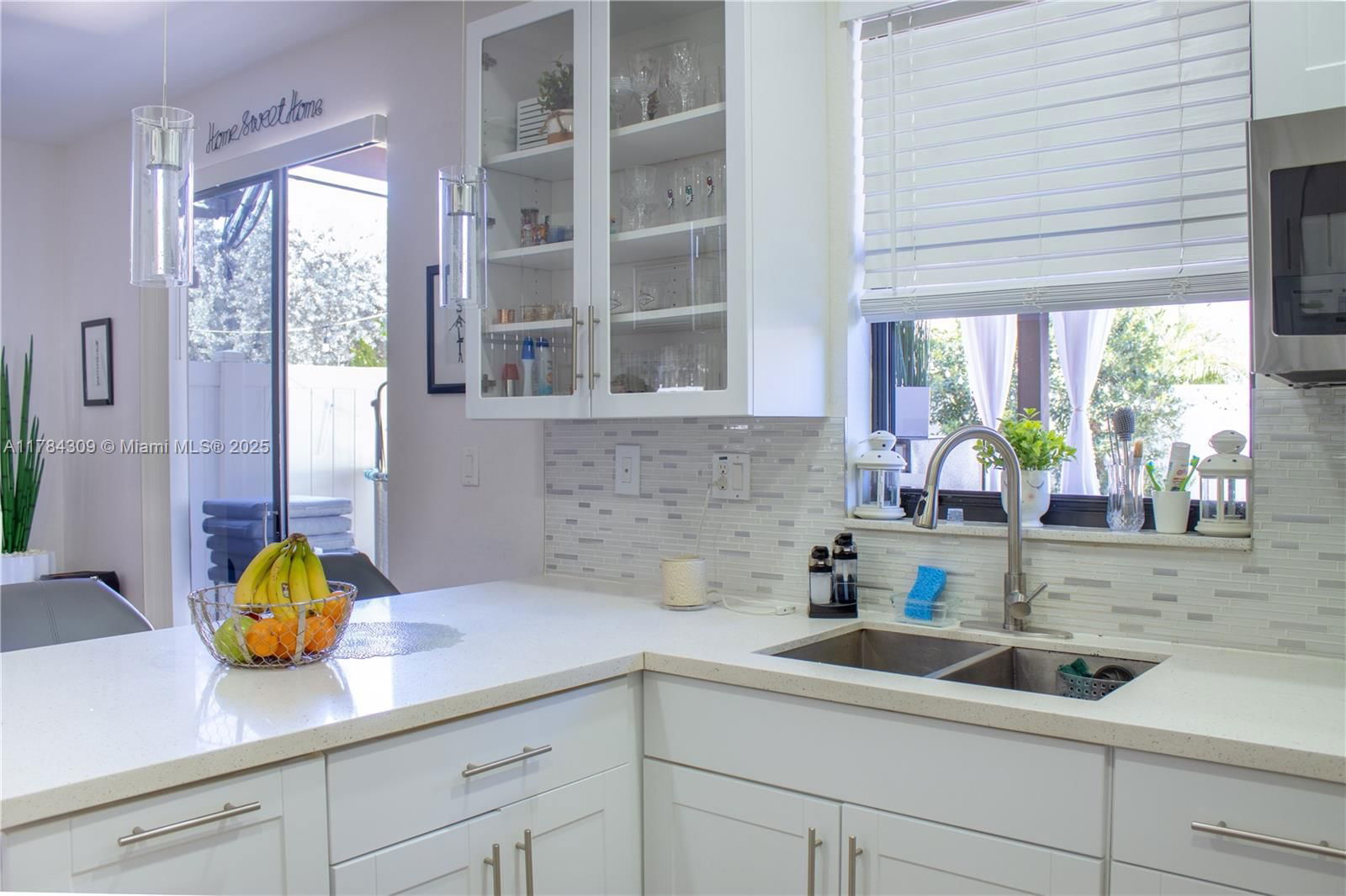 Real estate property located at 3323 W 90TH Ter, Miami-dade, 29, Hialeah, FL