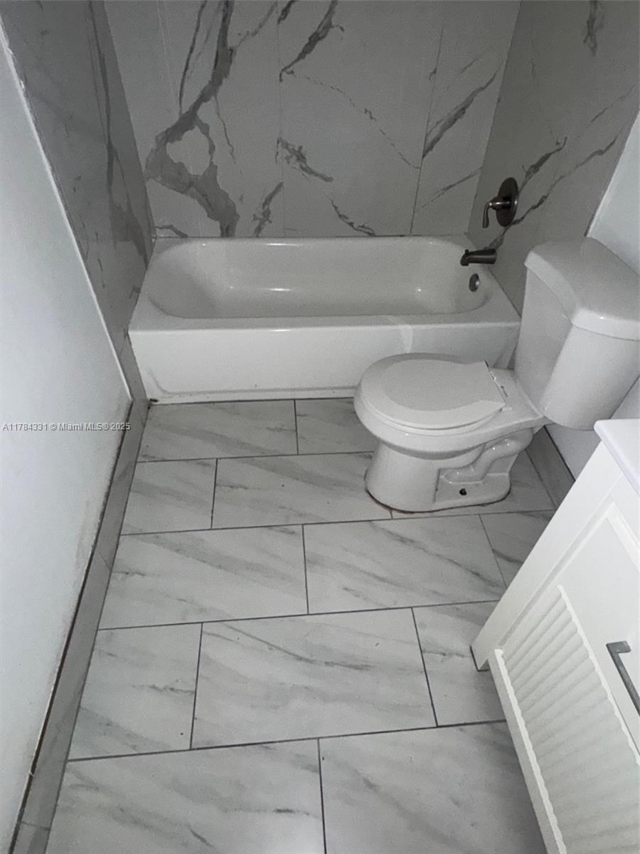Real estate property located at 5955 25th Ct #208, Broward, Sunrise Towne Preferred 4, Sunrise, FL
